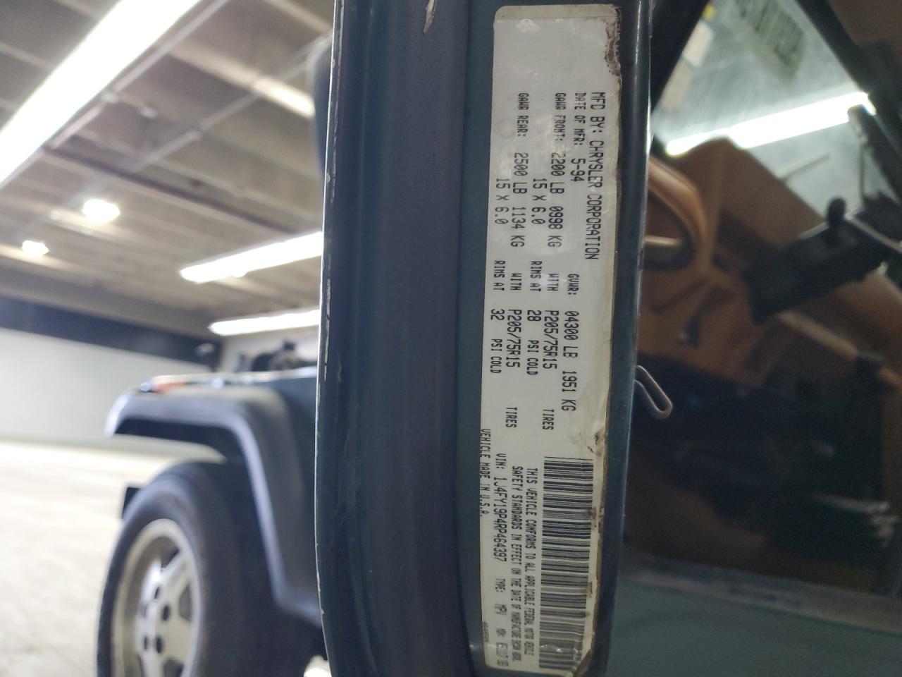 1994 Jeep Wrangler / Yj S VIN: 1J4FY19P4RP464397 Lot: 92311875