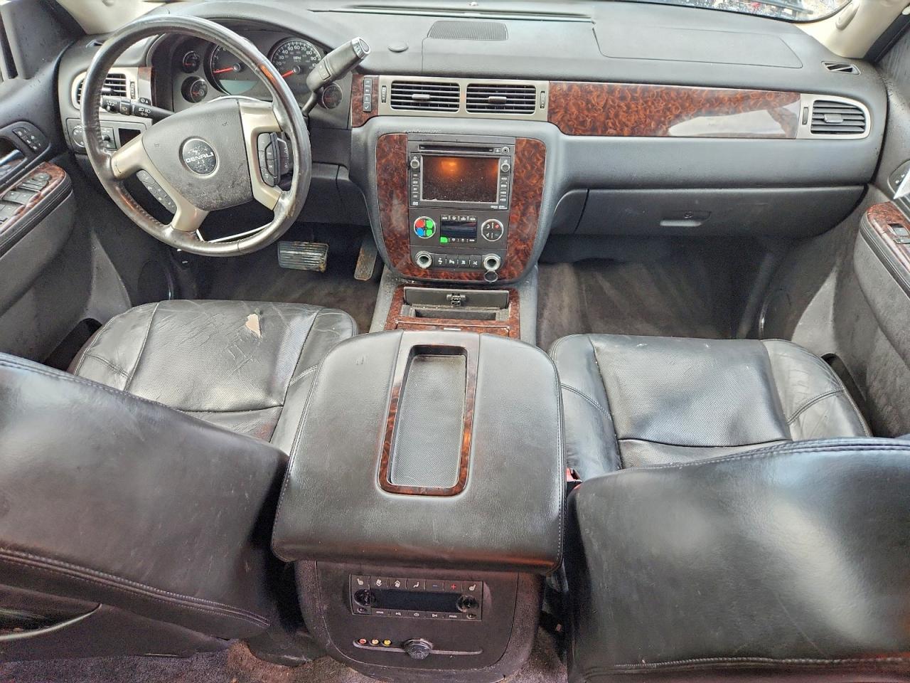 2011 GMC Yukon Denali VIN: 1GKS2EEF3BR218725 Lot: 94150525