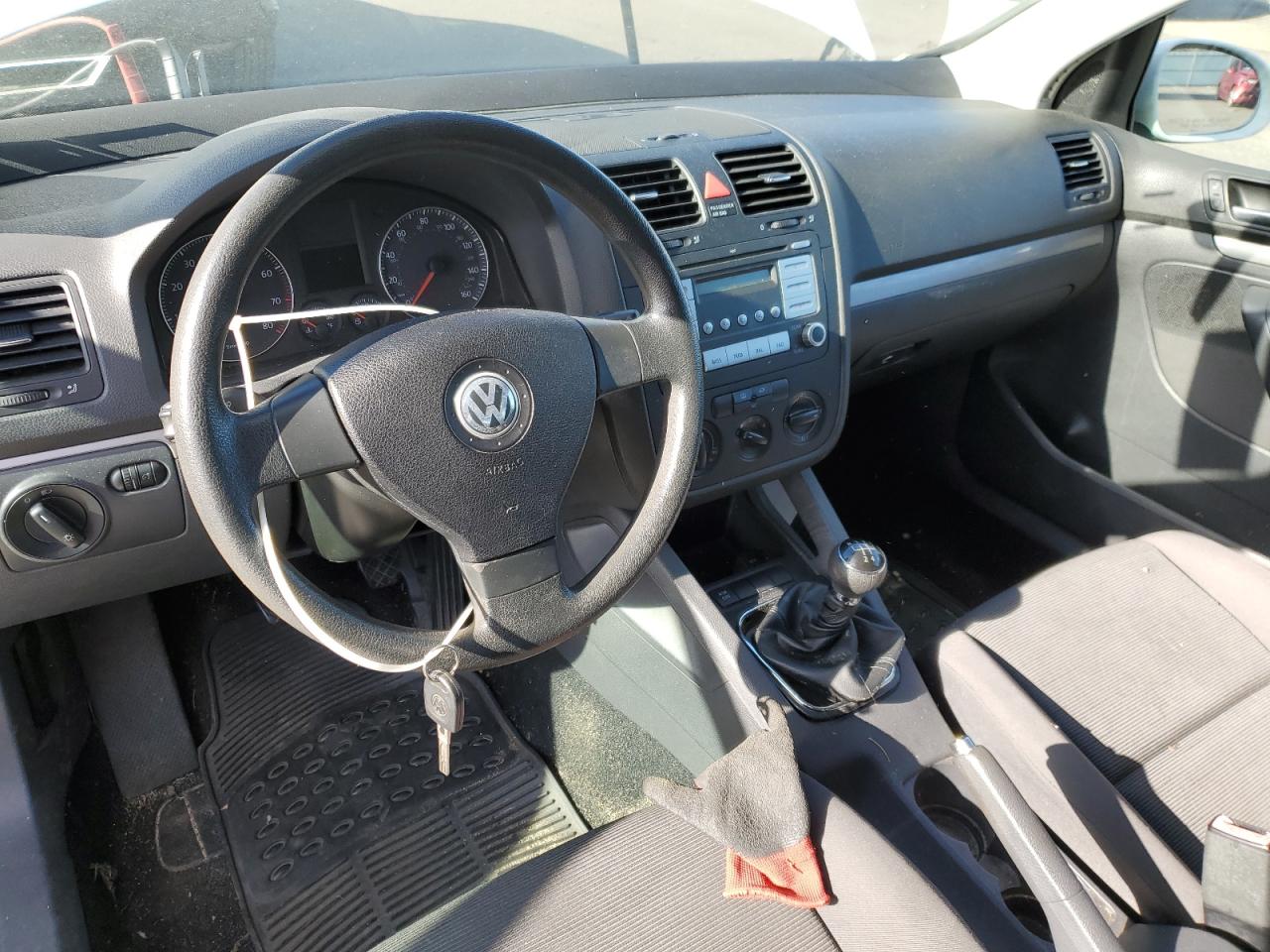 2008 Volkswagen Rabbit VIN: WVWAA71K28W025517 Lot: 93264725