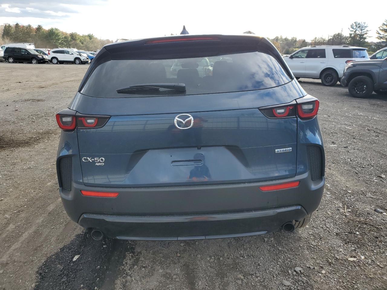 2025 Mazda Cx-50 Premium VIN: 7MMVAADWXSN116464 Lot: 92504645