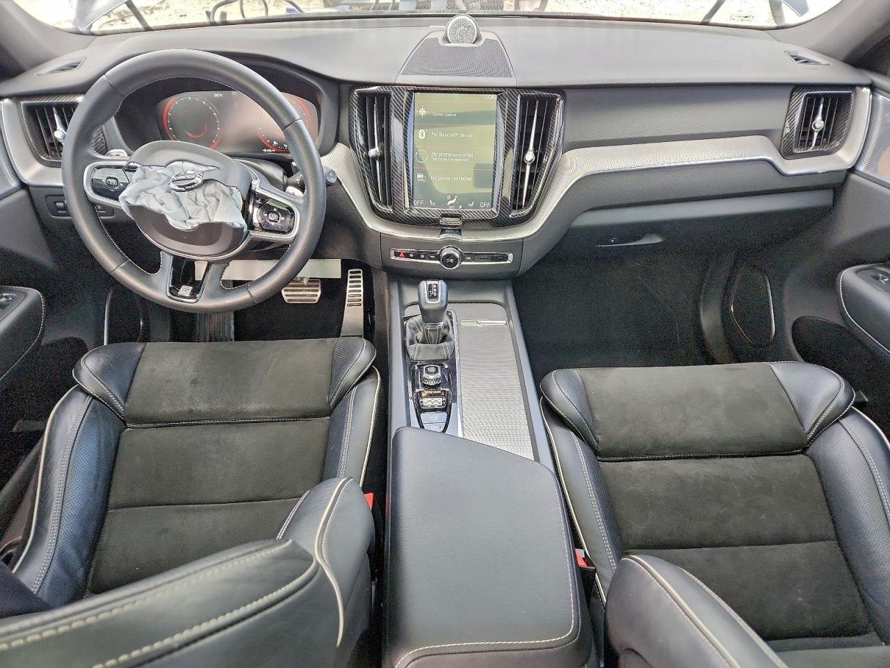 2018 Volvo Xc60 T6 R-Design VIN: LYVA22RM6JB100916 Lot: 93842045