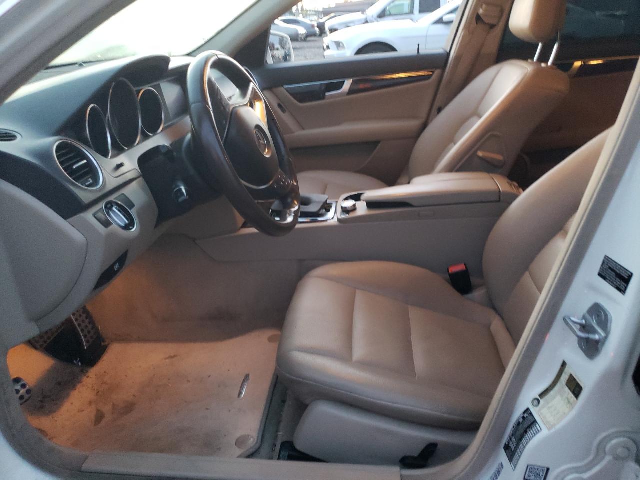 2012 Mercedes-Benz C 250 VIN: WDDGF4HB0CA611774 Lot: 93516975