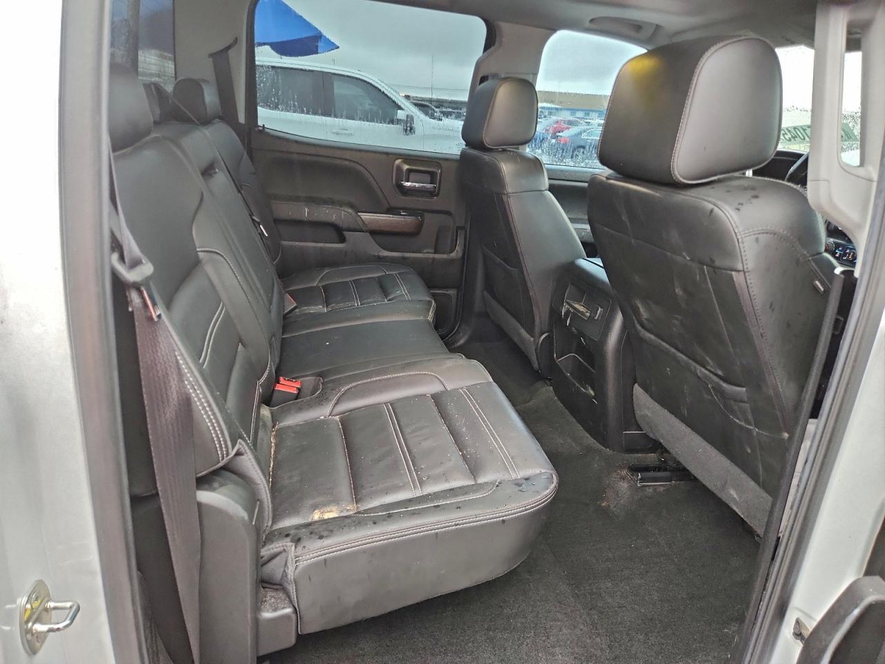 2018 GMC Sierra K2500 Denali VIN: 1GT12UEY6JF255917 Lot: 92451045