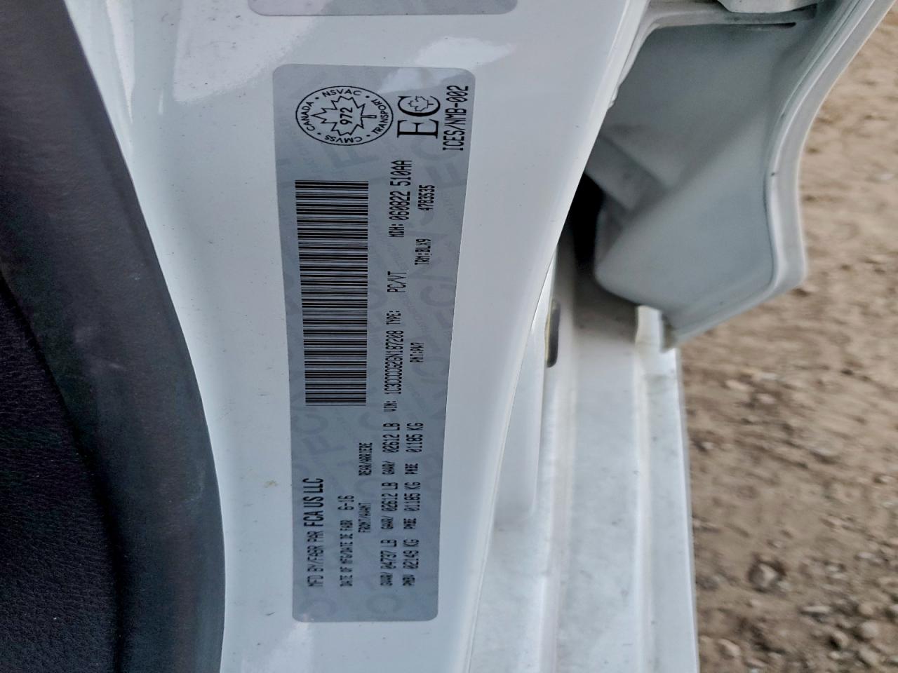 2016 Chrysler 200 C VIN: 1C3CCCCG2GN187208 Lot: 92811425