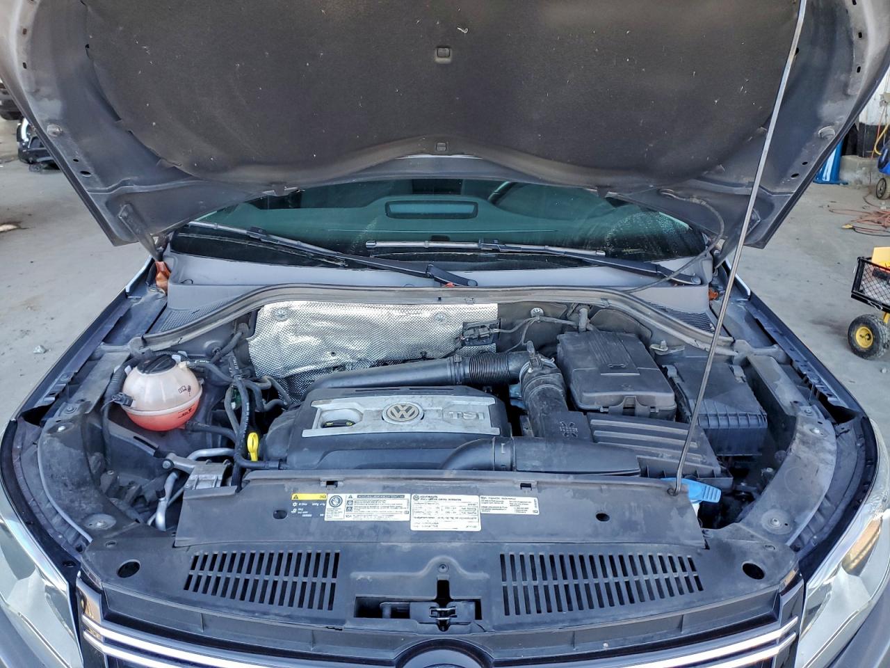 2014 Volkswagen Tiguan S VIN: WVGAV3AX6EW519167 Lot: 94752635