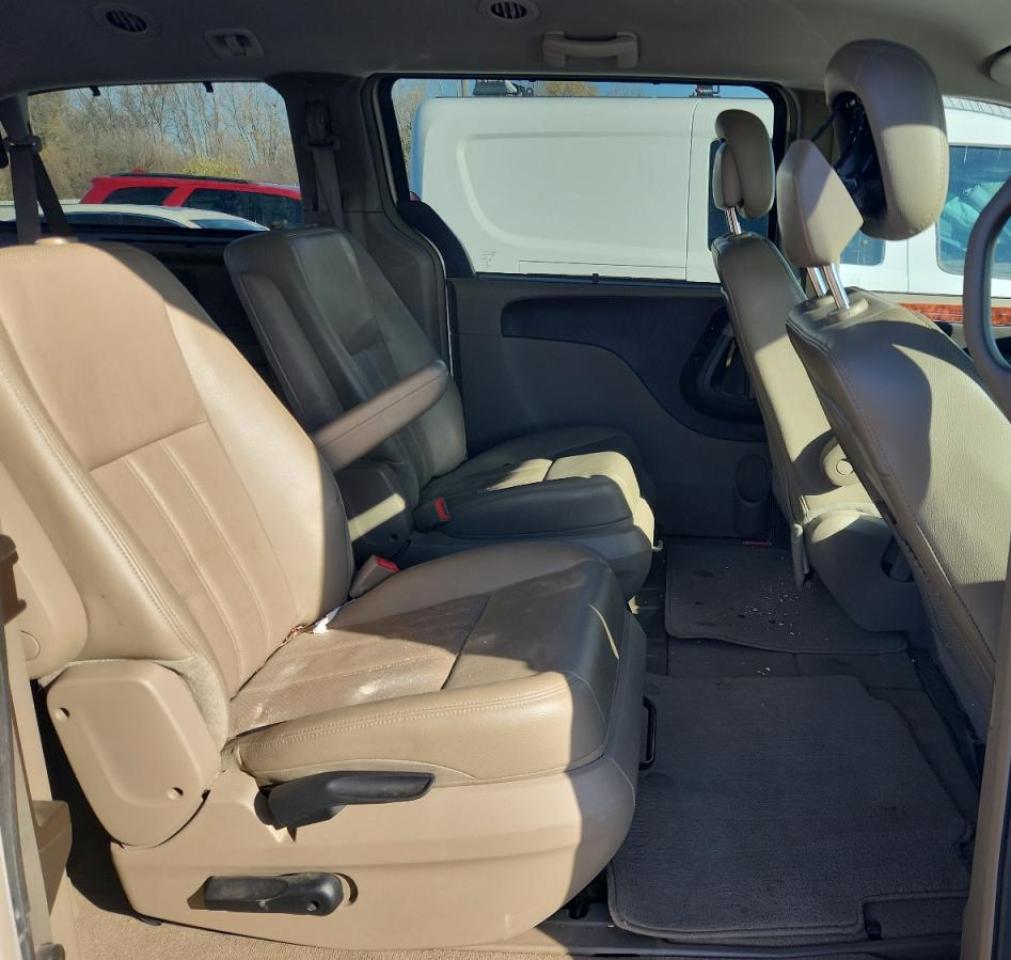 2014 Chrysler Town & Country Touring L VIN: 2C4RC1CG6ER464887 Lot: 92719395