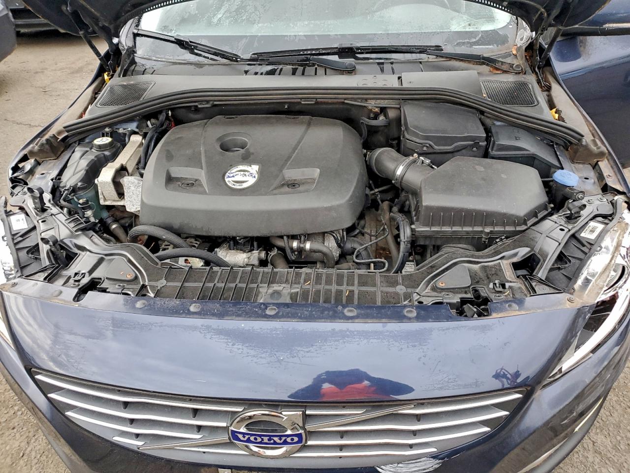 2015 Volvo V60 VIN: YV140MEJ9F1224813 Lot: 93770825