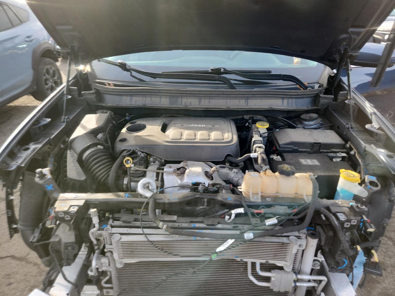 2019 Jeep Cherokee Limited VIN: 1C4PJMDN8KD379284 Lot: 92204155