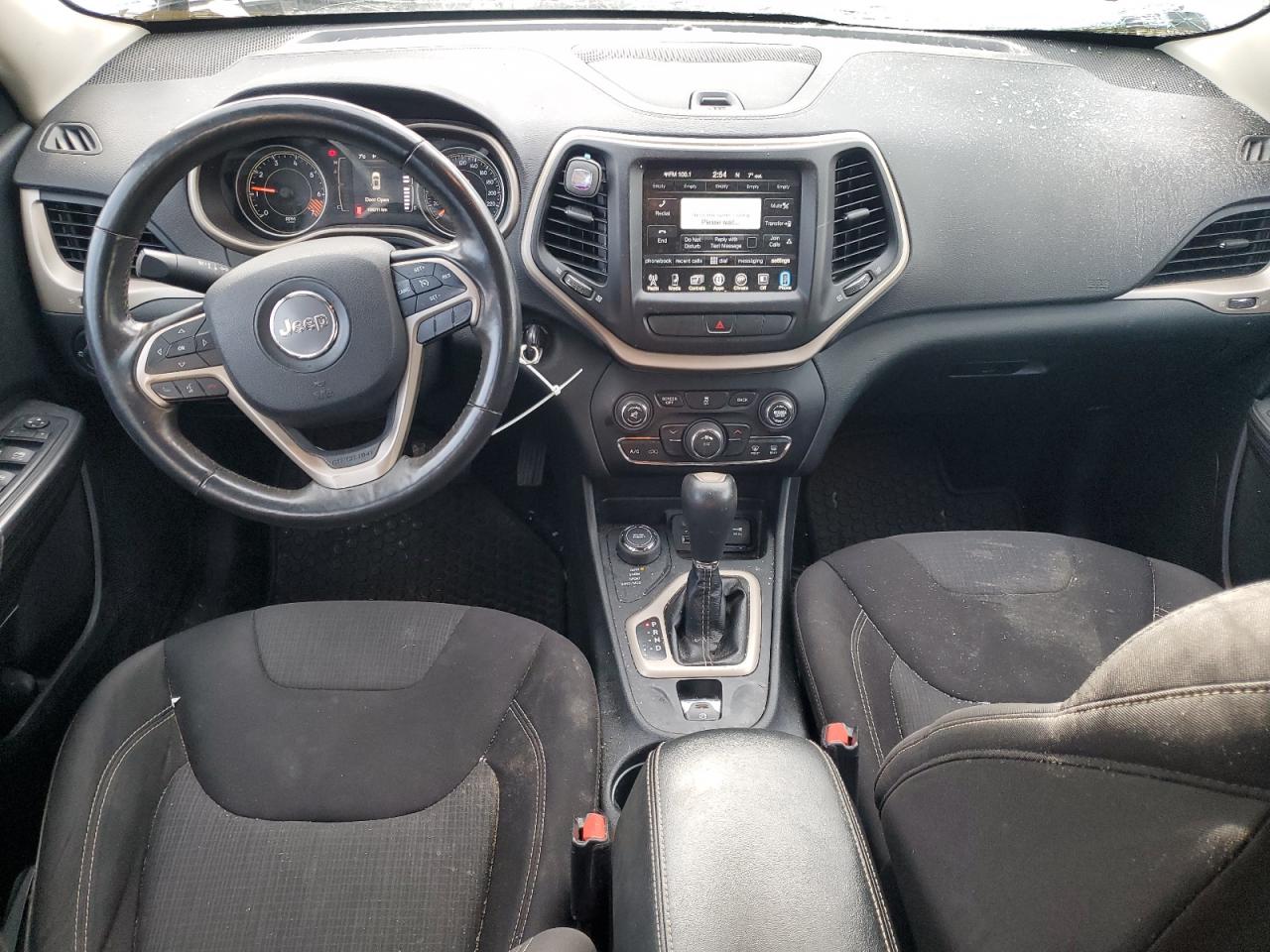 2015 Jeep Cherokee Latitude VIN: 1C4PJMCB9FW636583 Lot: 93001675