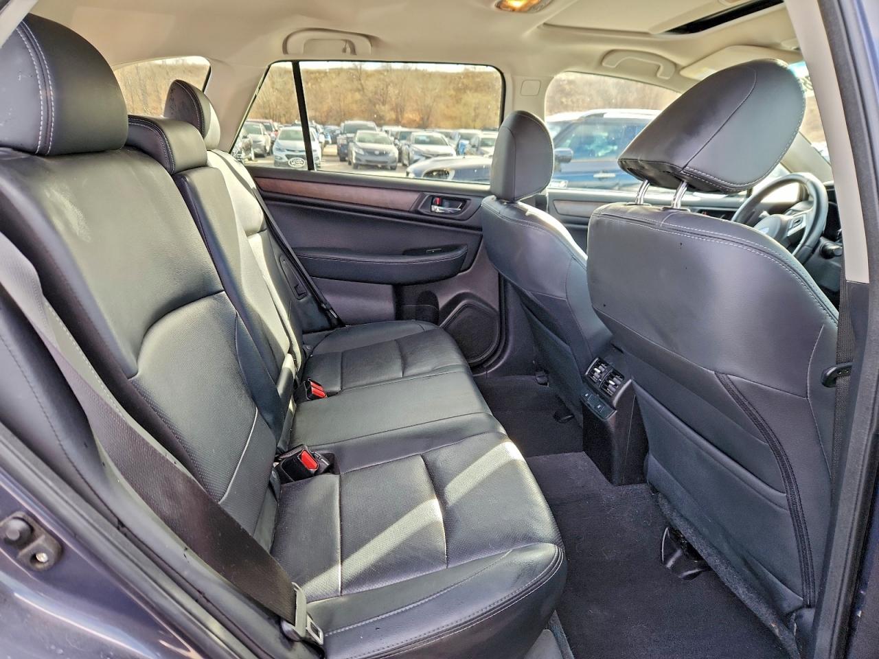 2017 Subaru Outback 2.5I Limited VIN: 4S4BSANC0H3216447 Lot: 93990895