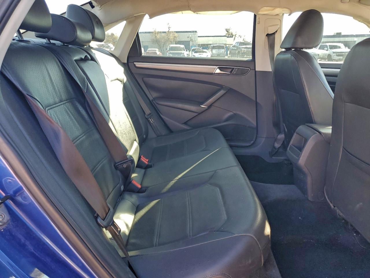 2017 Volkswagen Passat R-Line VIN: 1VWDT7A3XHC014800 Lot: 94300465