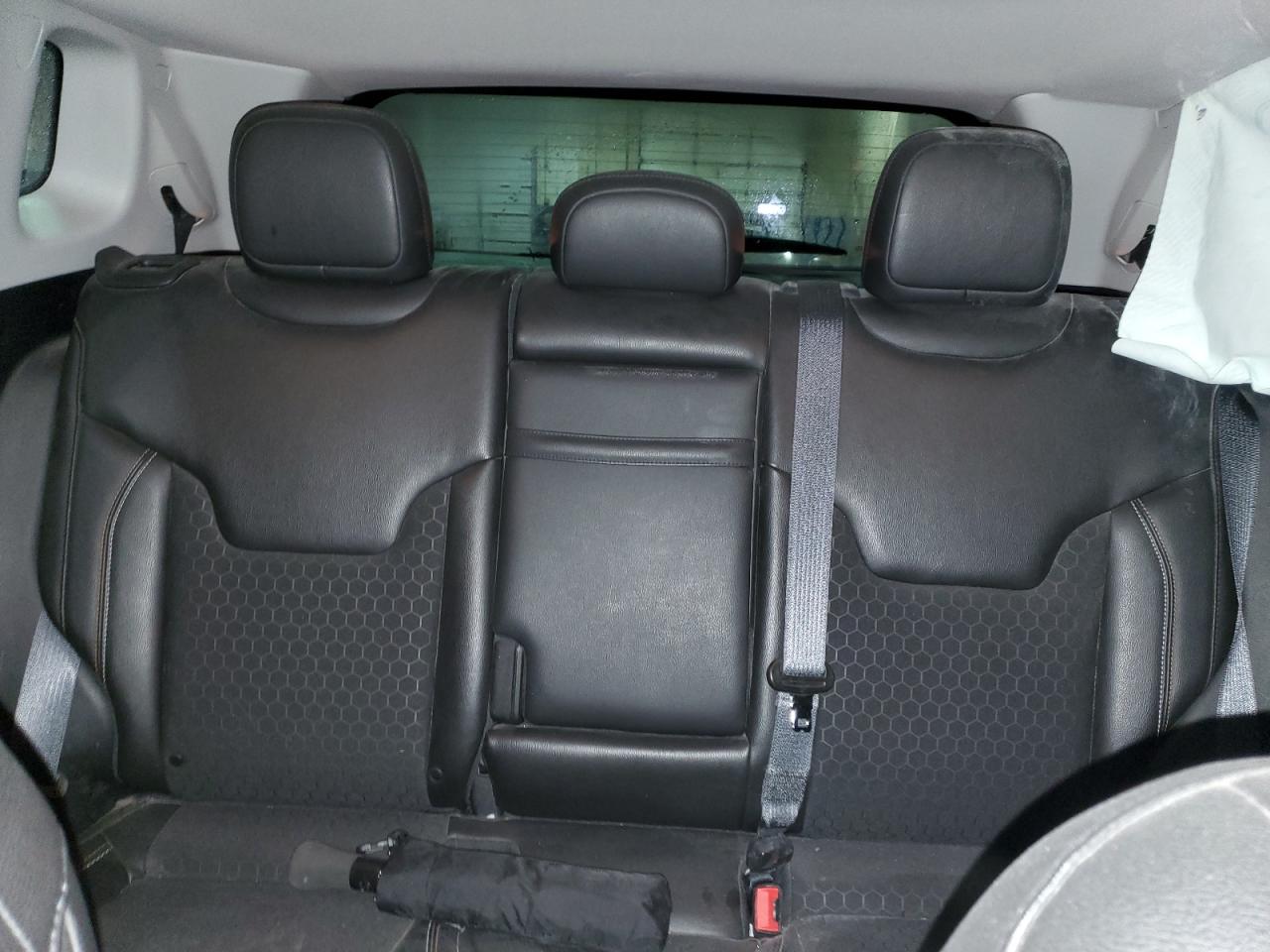 2018 Jeep Compass Latitude VIN: 3C4NJDBB2JT349979 Lot: 92355445