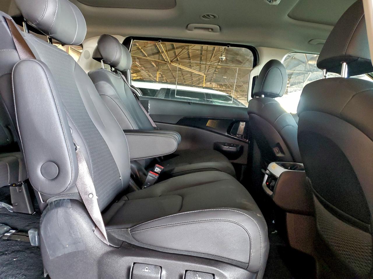 2025 Kia Carnival Sx VIN: KNDNE5KAXS6072348 Lot: 94537555