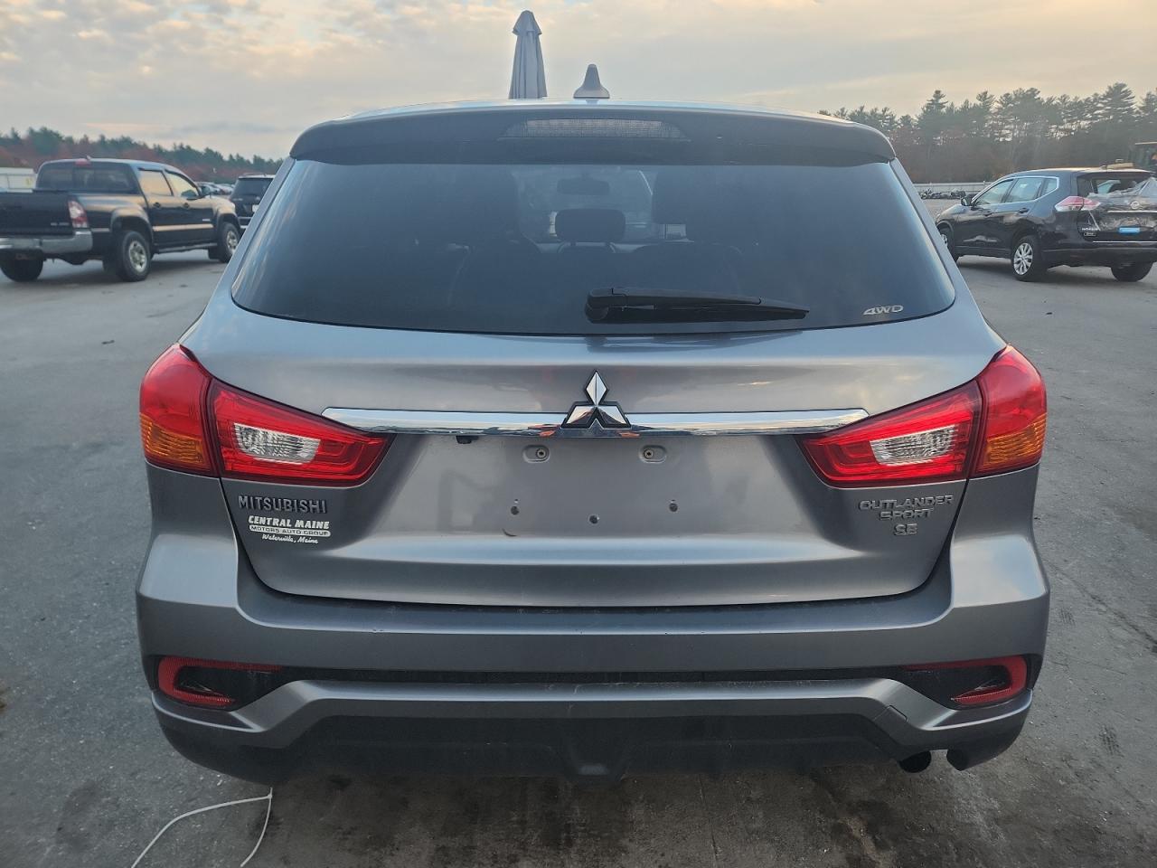 2018 Mitsubishi Outlander Sport Es VIN: JA4AR3AW7JZ032630 Lot: 90509495