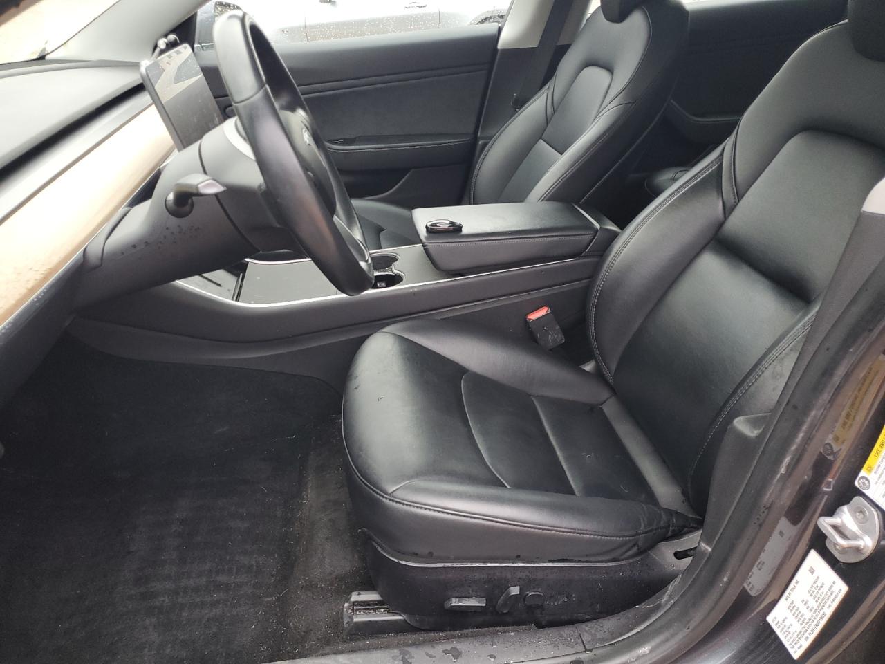 2019 Tesla Model 3 VIN: 5YJ3E1EB8KF194652 Lot: 90687285