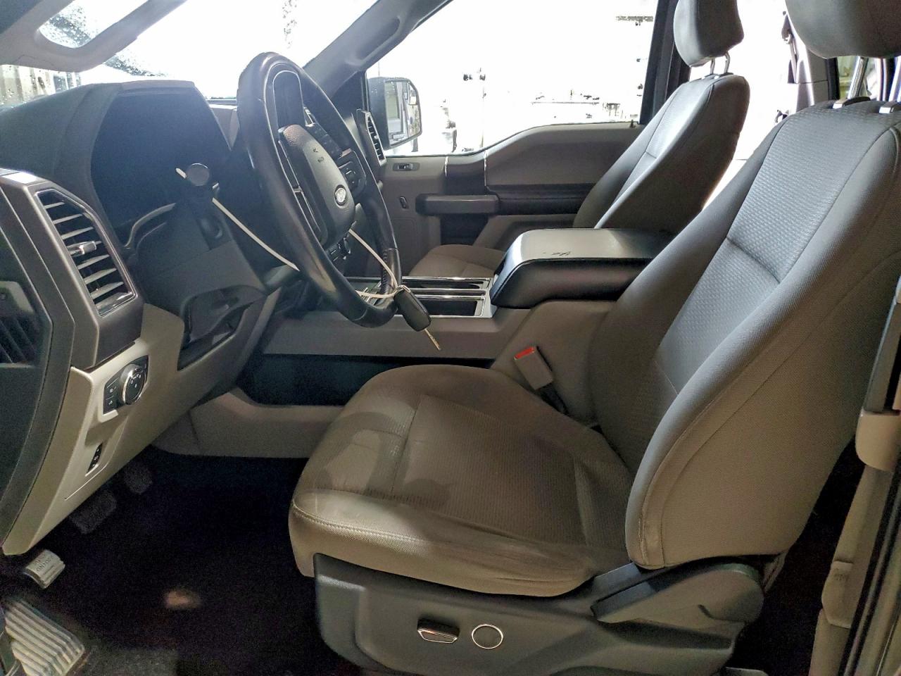 2017 Ford F150 Super Cab VIN: 1FTFX1EF0HFC82285 Lot: 94257445