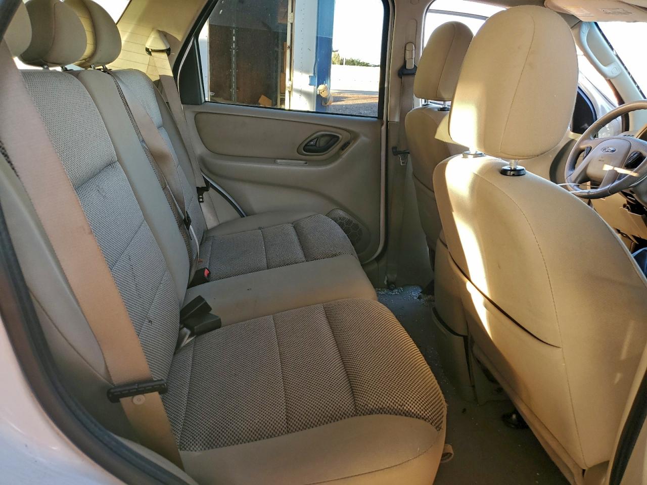 2005 Ford Escape Xlt VIN: 1FMYU03175KA45536 Lot: 93997655