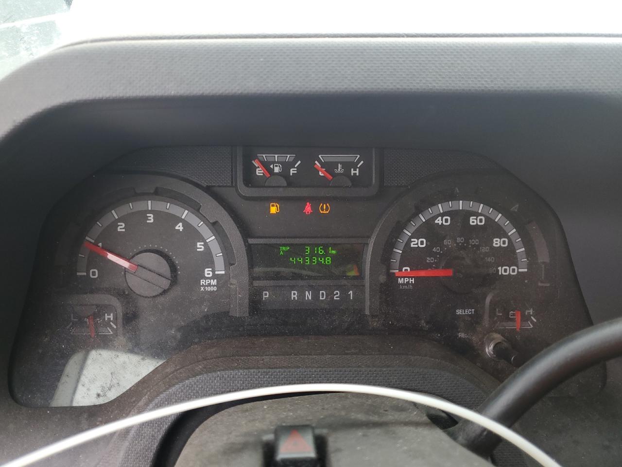 2010 Ford E250 Utility / Service Van VIN: 1FTNE2EW8ADA85731 Lot: 90423225