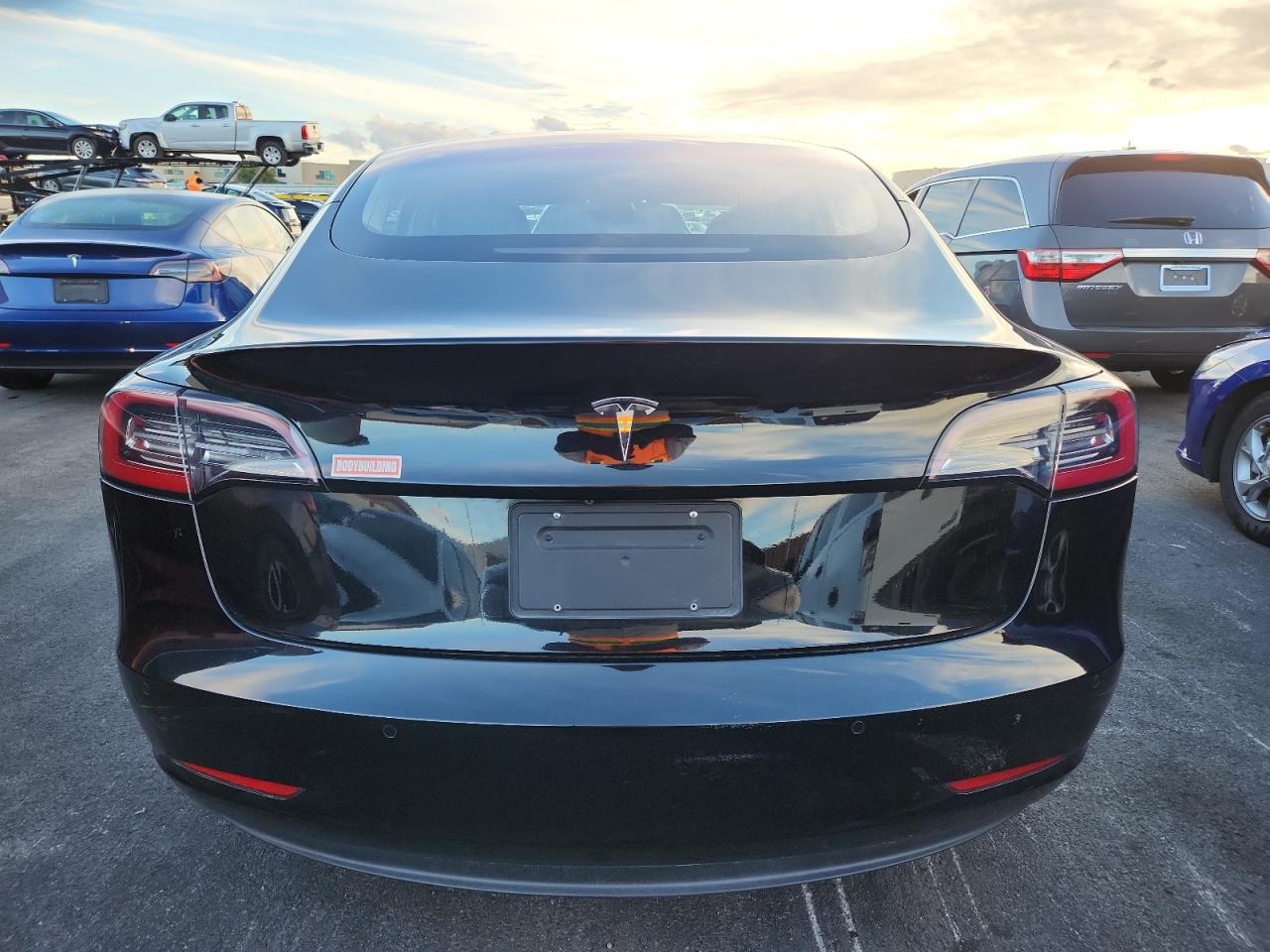 2019 Tesla Model 3 VIN: 5YJ3E1EA1KF306117 Lot: 93955905