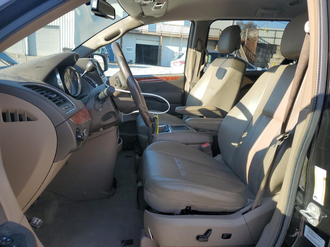 2016 Chrysler Town & Country Touring VIN: 2C4RC1BGXGR148459 Lot: 91647625