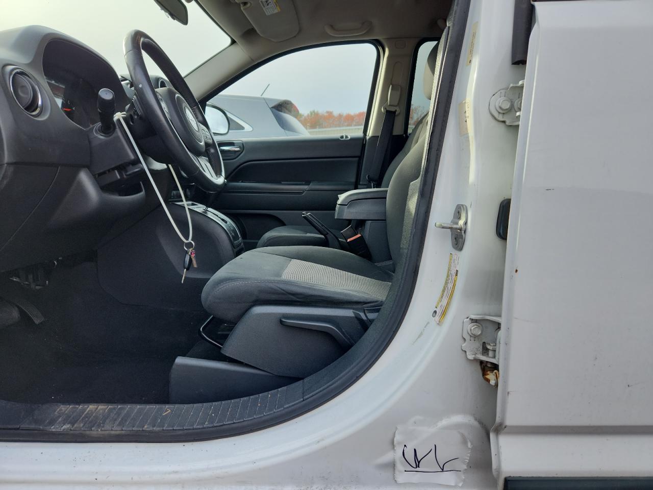 2011 Jeep Compass Sport VIN: 1J4NF1FB3BD210892 Lot: 92678725