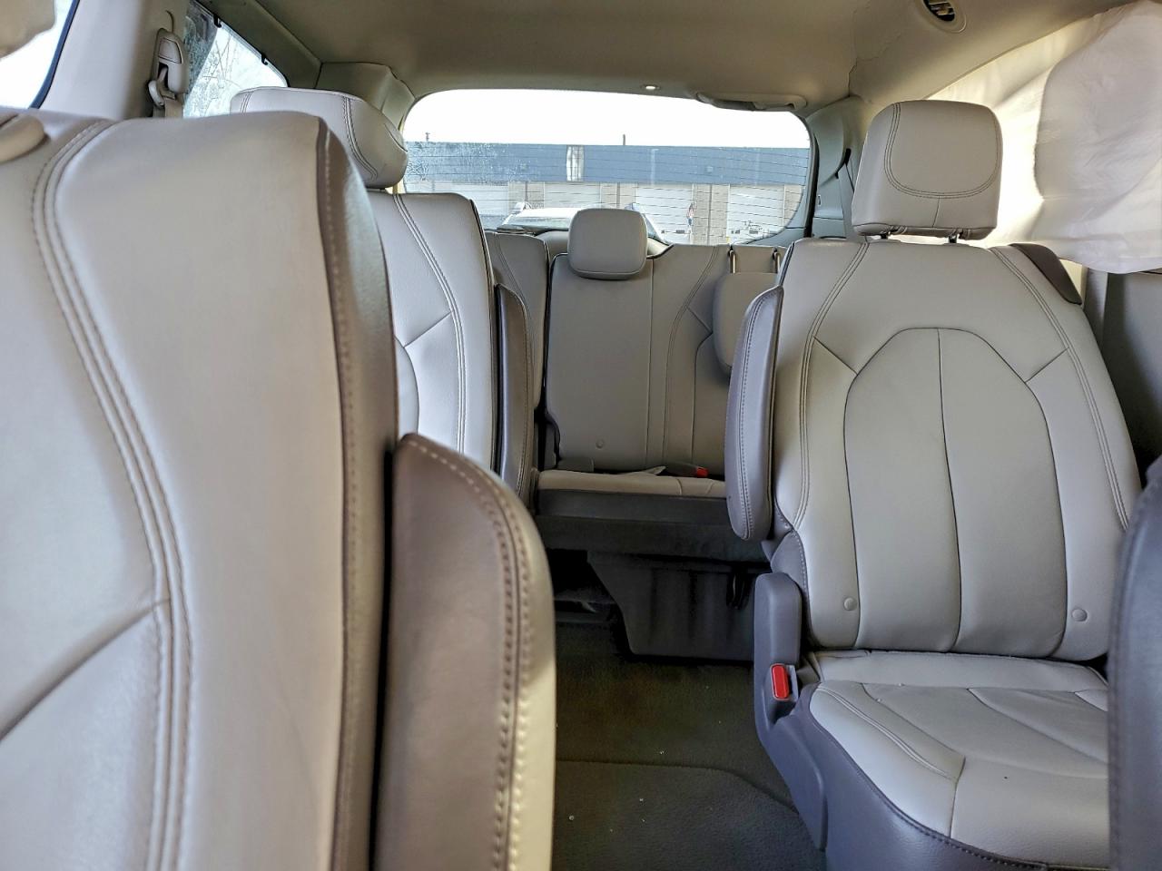 2017 Chrysler Pacifica Touring L VIN: 2C4RC1BG5HR758934 Lot: 94309315