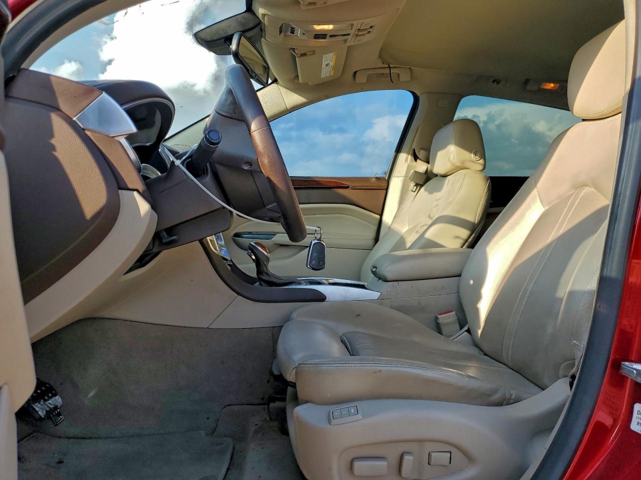 2015 Cadillac Srx Performance Collection VIN: 3GYFNCE31FS583660 Lot: 94100135