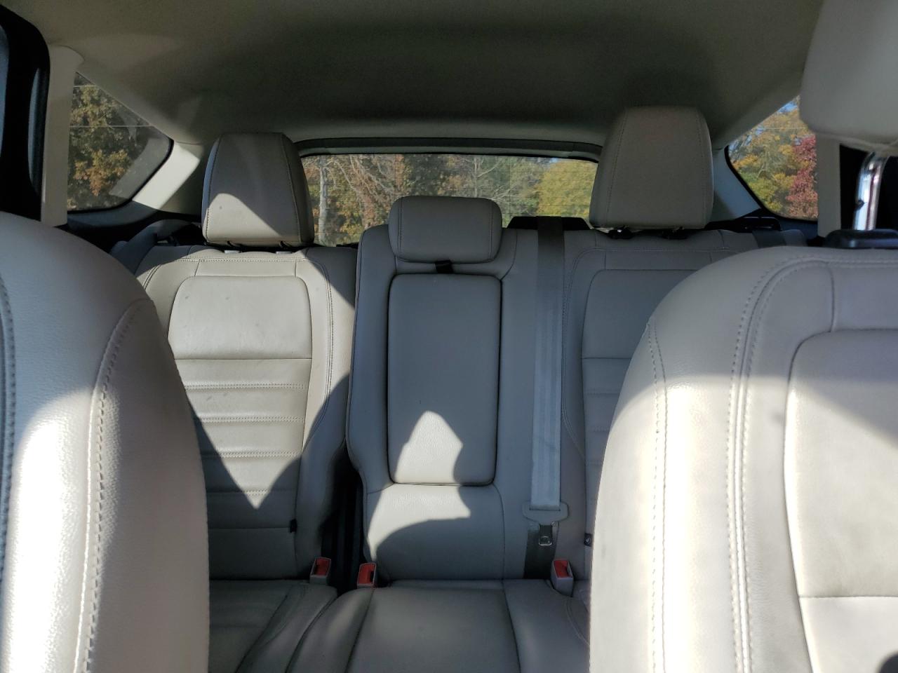 2017 Ford Escape Titanium VIN: 1FMCU9J90HUE29643 Lot: 91447455