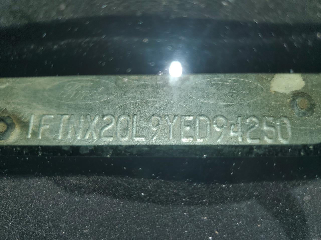 2000 Ford F250 Super Duty VIN: 1FTNX20L9YED94250 Lot: 93125435