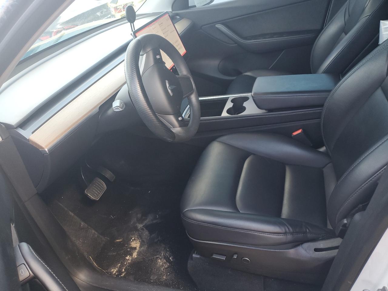 2022 Tesla Model Y VIN: 7SAYGDEE1NF327903 Lot: 91265635