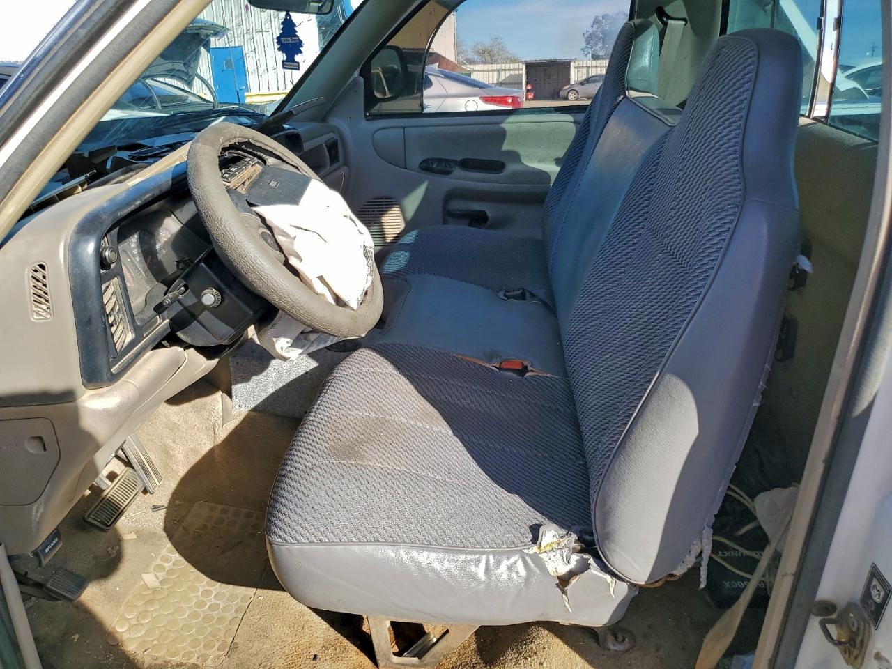 1996 Dodge Ram 1500 VIN: 1B7HC16Z5TS577833 Lot: 94765745