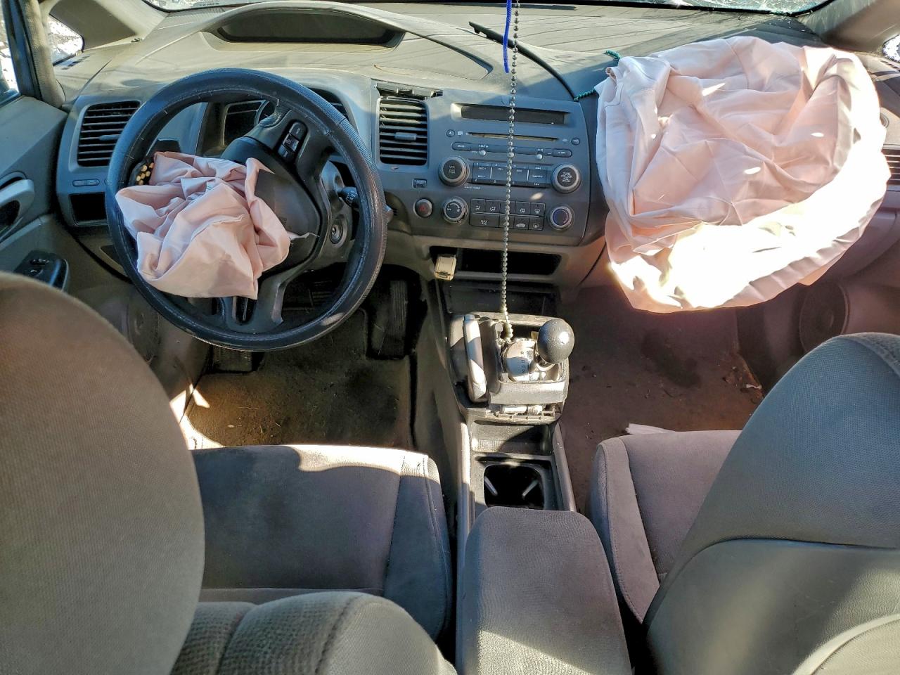 2008 Honda Civic Lx VIN: 1HGFA16528L093566 Lot: 94235585