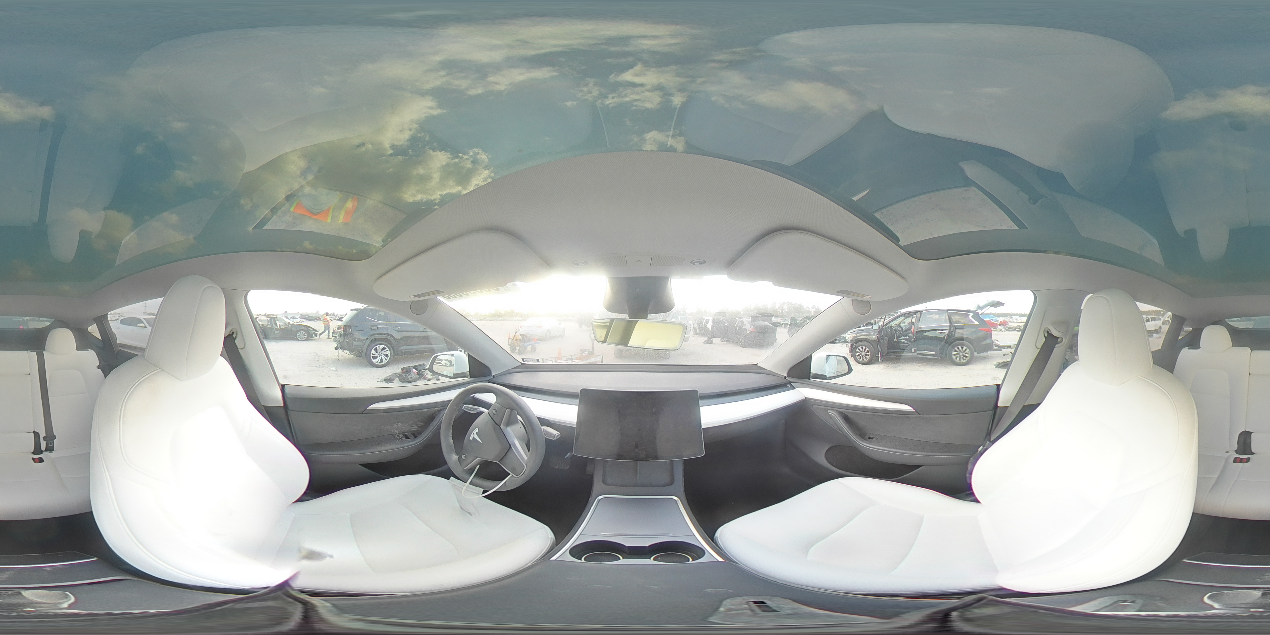 2024 Tesla Model Y VIN: 7SAYGDEEXRA257515 Lot: 93698655