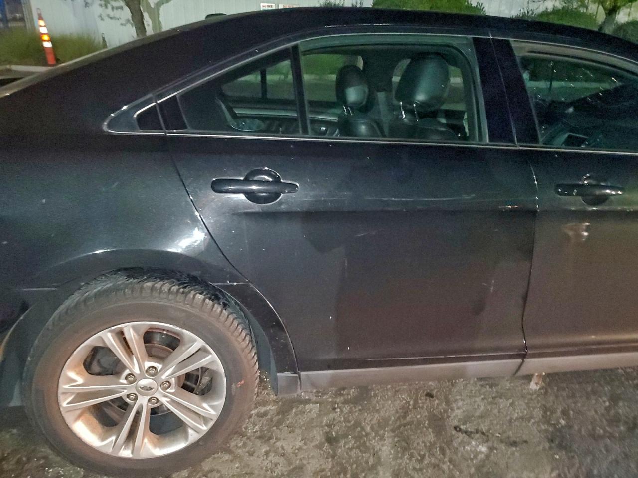 2013 Ford Taurus Sel VIN: 191788 Lot: 95111905