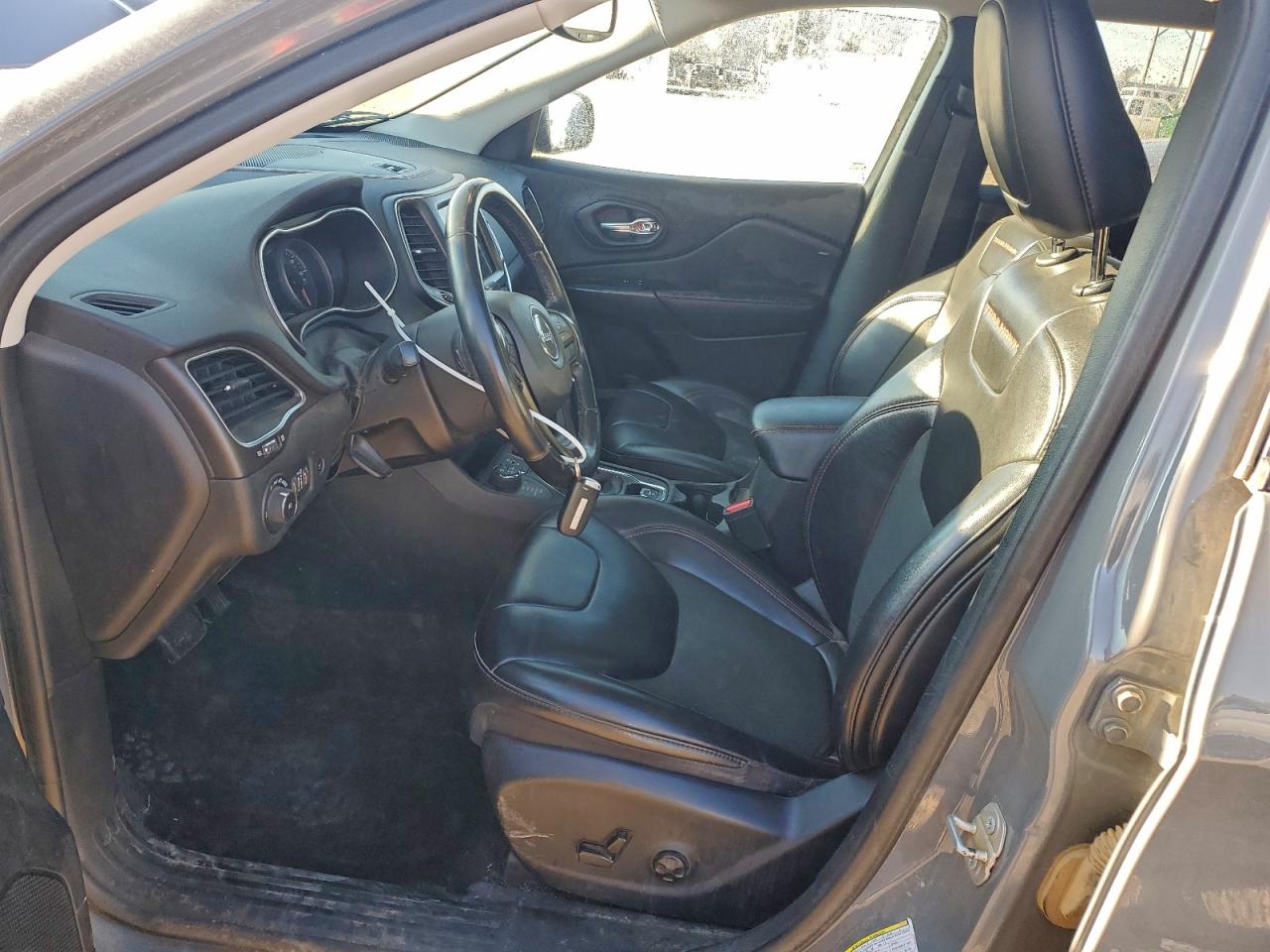 2019 Jeep Cherokee Trailhawk VIN: 1C4PJMBX2KD468739 Lot: 93460375