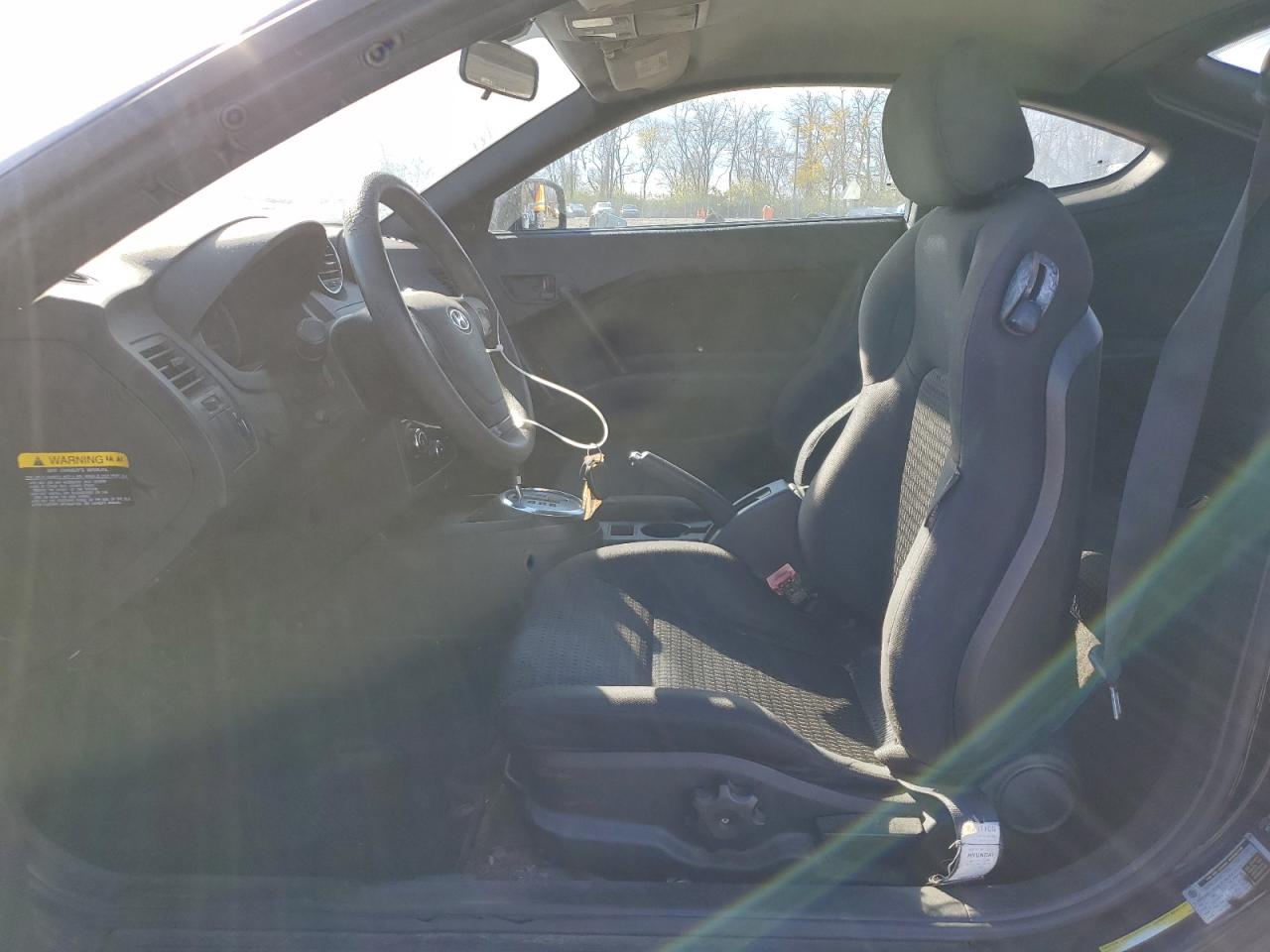 2008 Hyundai Tiburon Gs VIN: KMHHM66D18U287952 Lot: 93293075