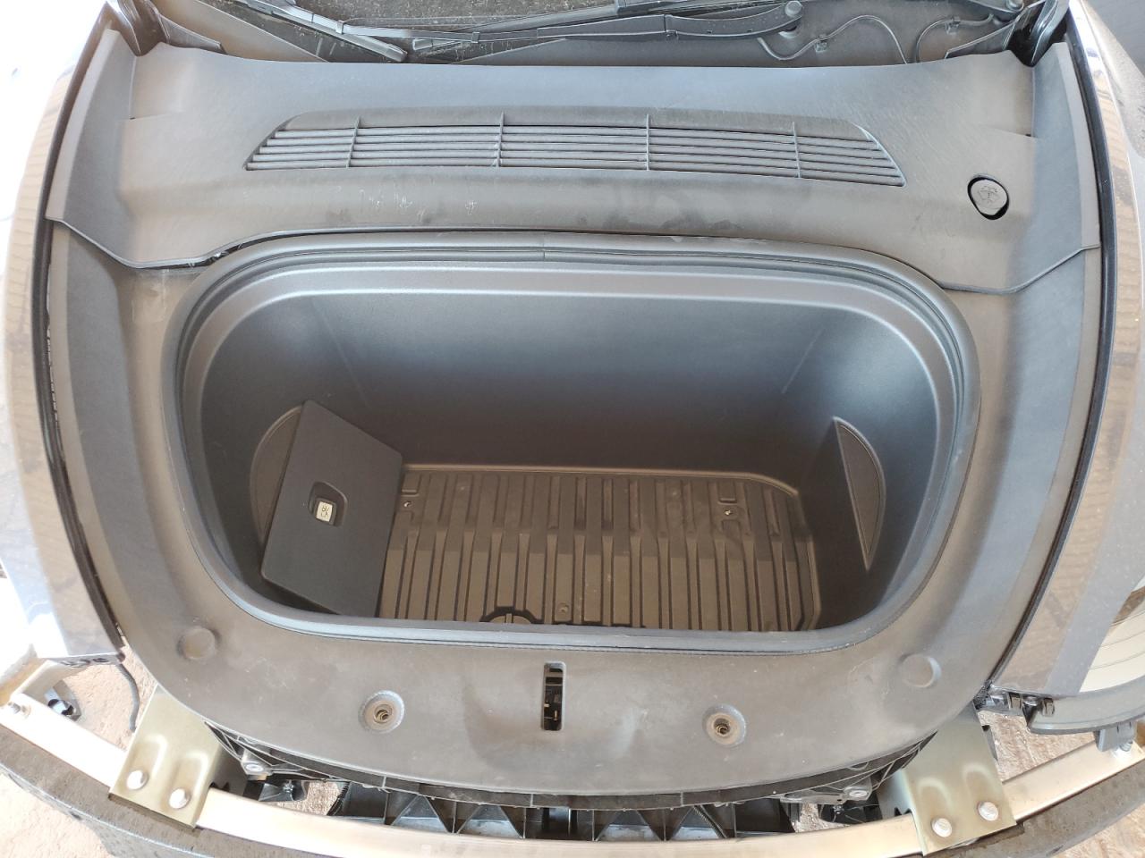 2023 Tesla Model Y VIN: 7SAYGDEF2PF931780 Lot: 91119745