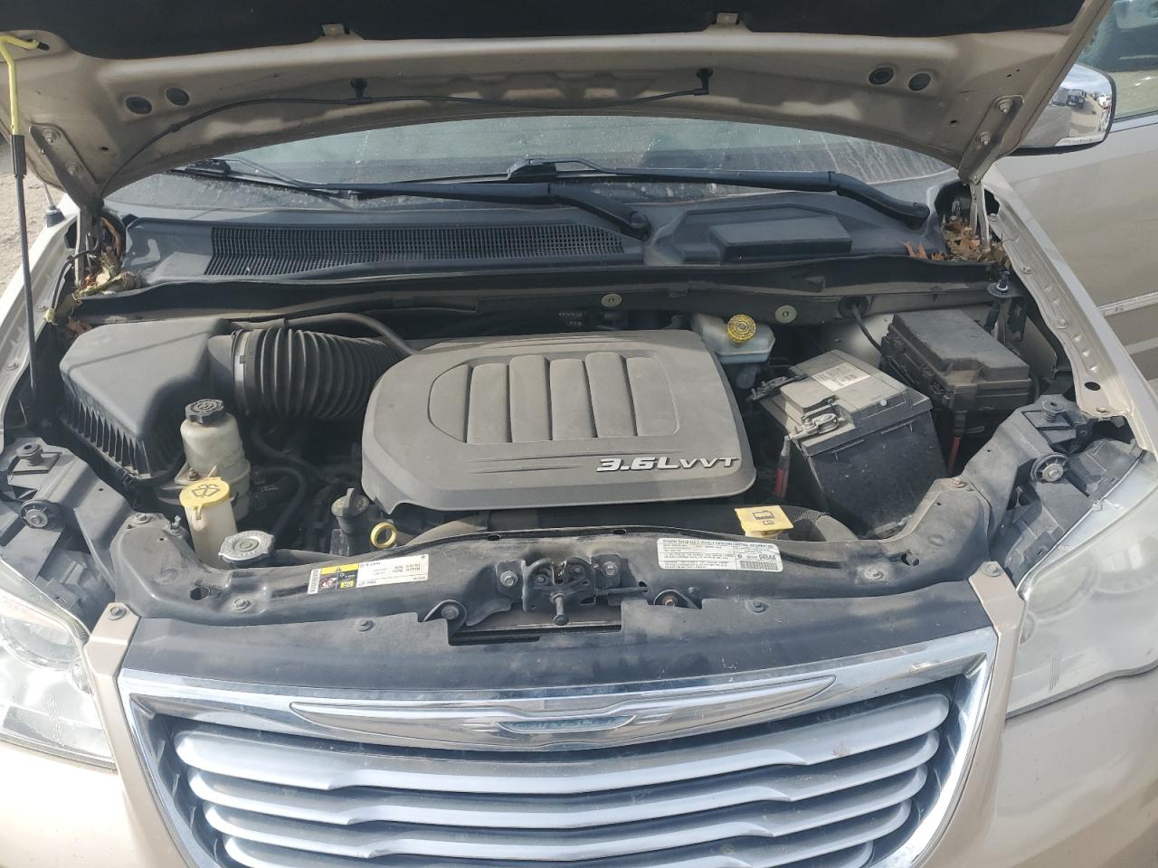 2013 Chrysler Town & Country Touring L VIN: 2C4RC1CG2DR632605 Lot: 91992835