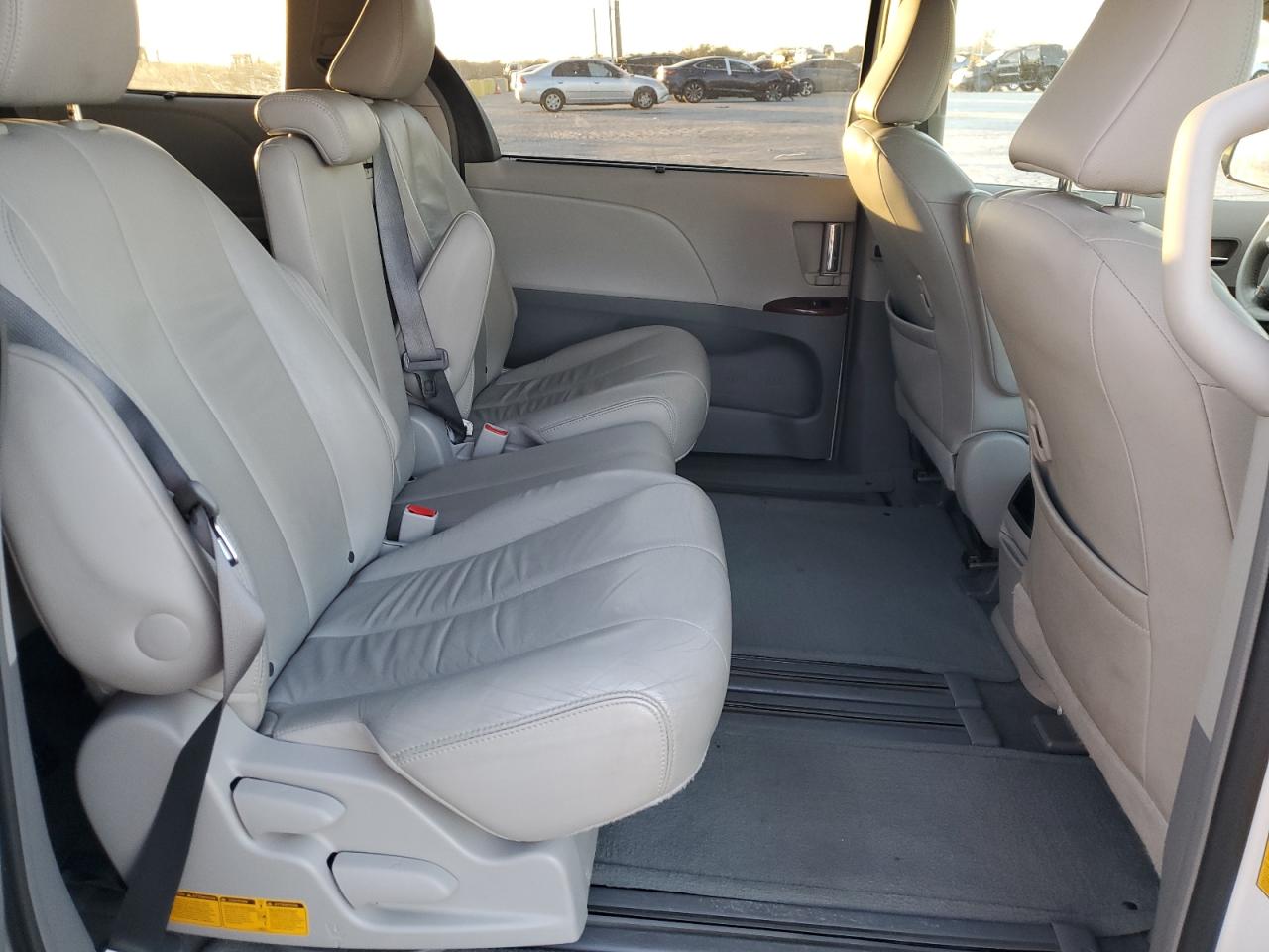 2014 Toyota Sienna Xle VIN: 5TDYK3DCXES410103 Lot: 85434735