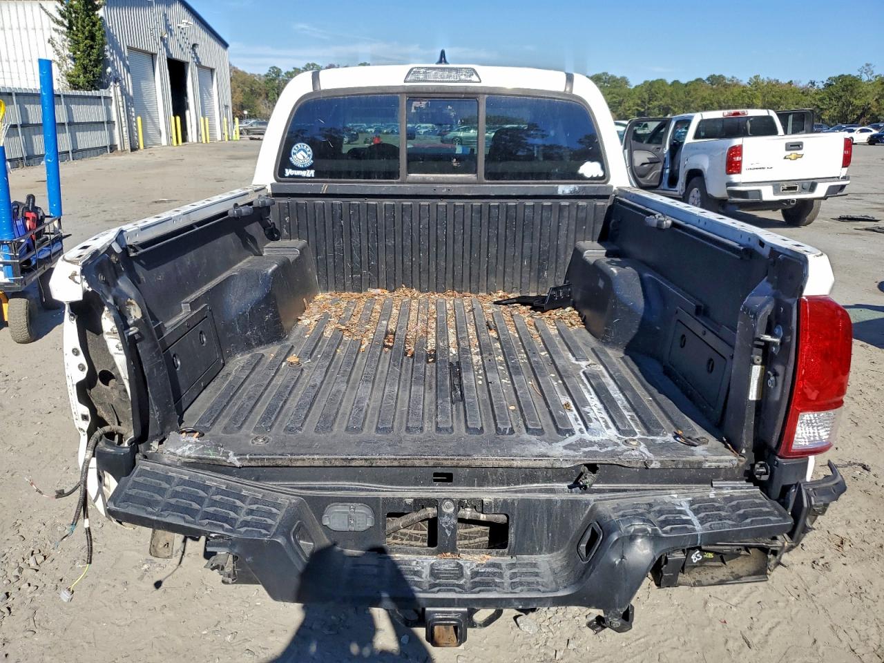 2017 Toyota Tacoma Double Cab VIN: 5TFAZ5CN0HX048941 Lot: 92745615