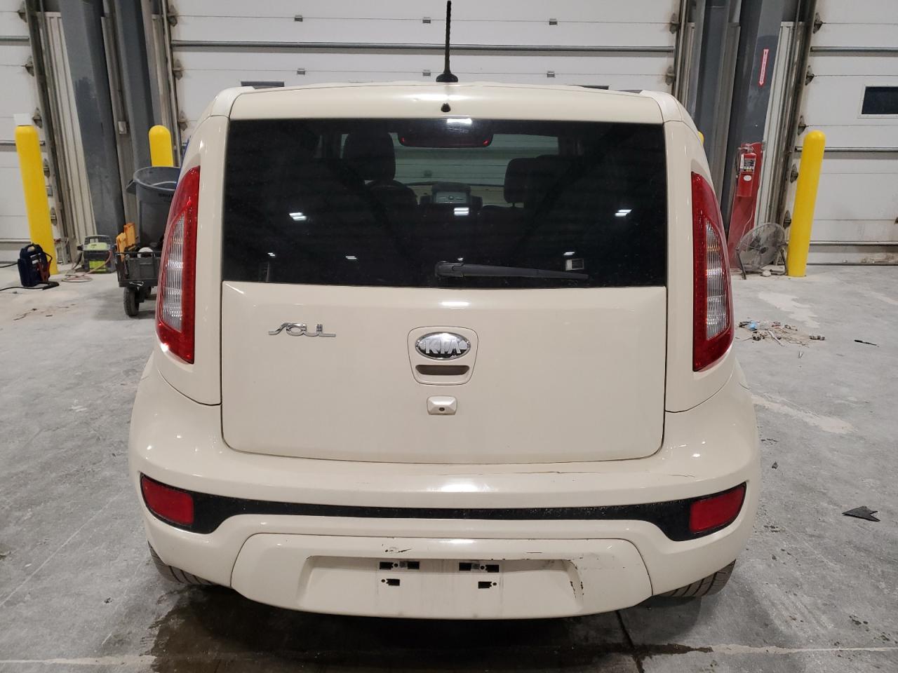 2013 Kia Soul + VIN: KNDJT2A61D7580902 Lot: 91230925