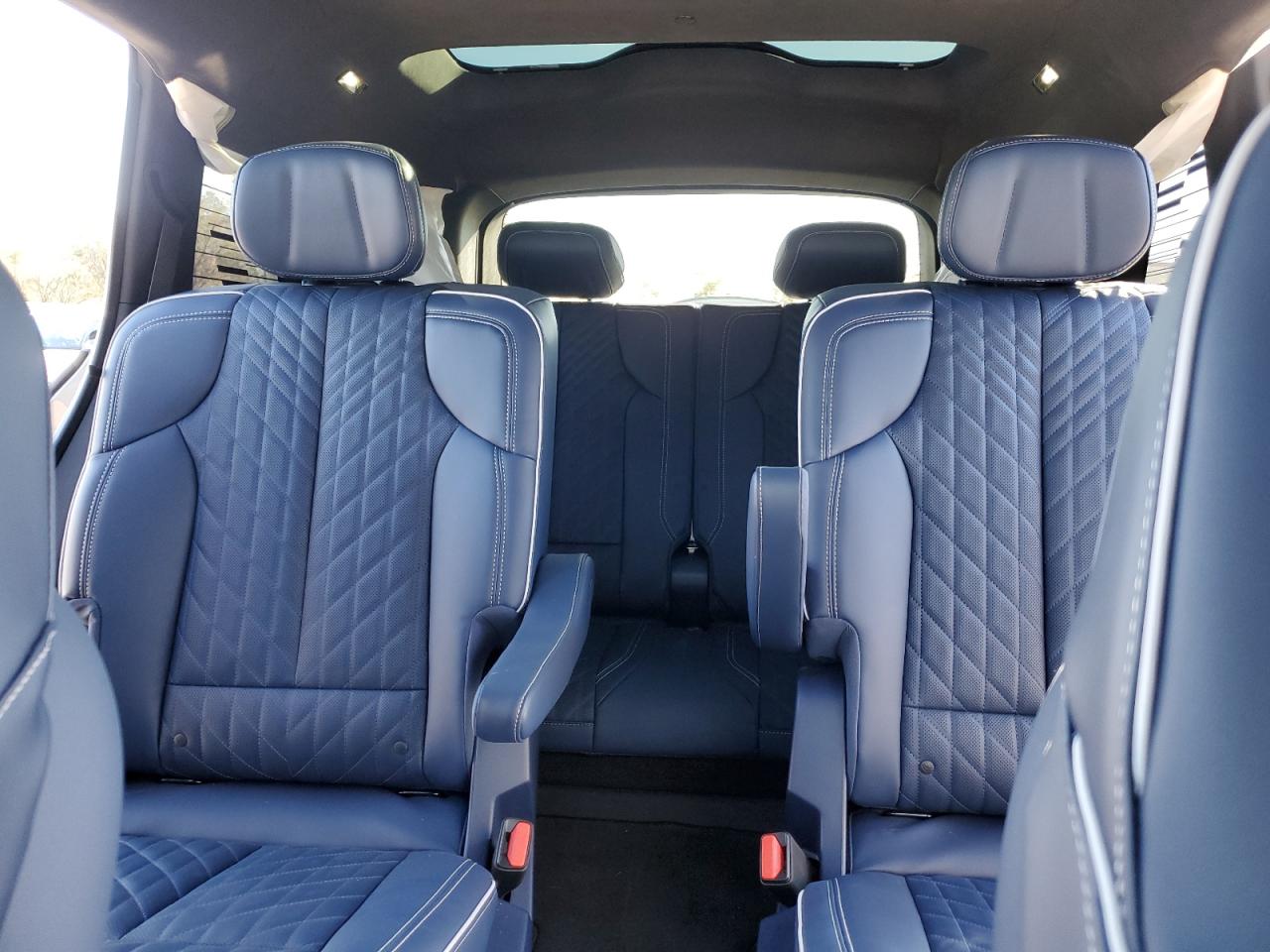 2026 Cadillac Vistiq Premium Luxury VIN: 1GYC3MML8TZ704120 Lot: 85431445