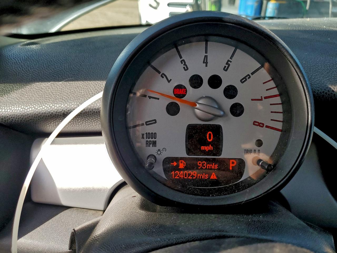 2011 Mini Cooper VIN: WMWSU3C54BT097529 Lot: 92713655