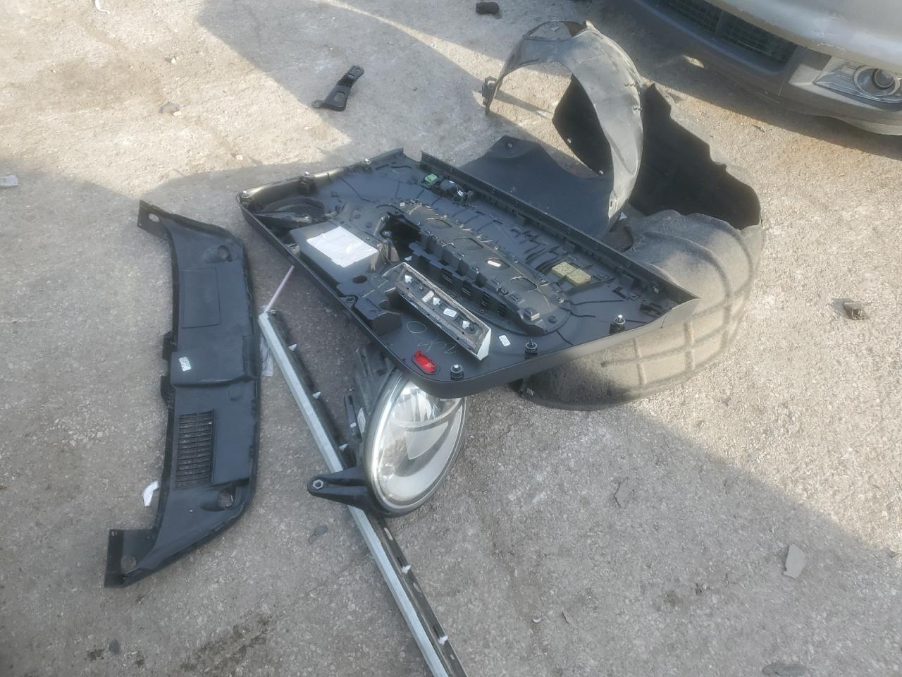 2019 Volkswagen Beetle S VIN: 3VWFD7AT5KM707074 Lot: 91267455