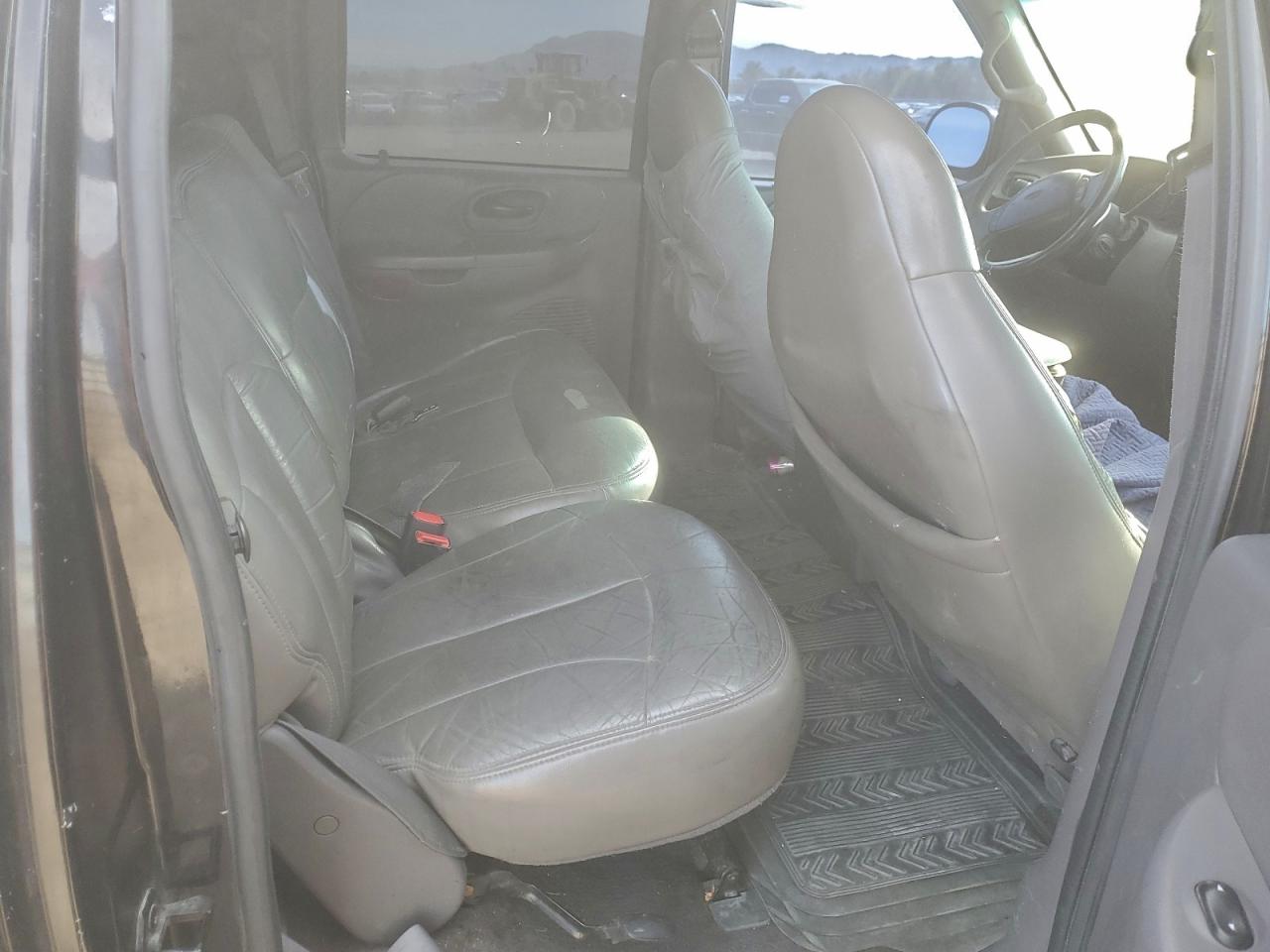 2001 Ford F150 Supercrew VIN: 1FTRW07L31KE05880 Lot: 94924045