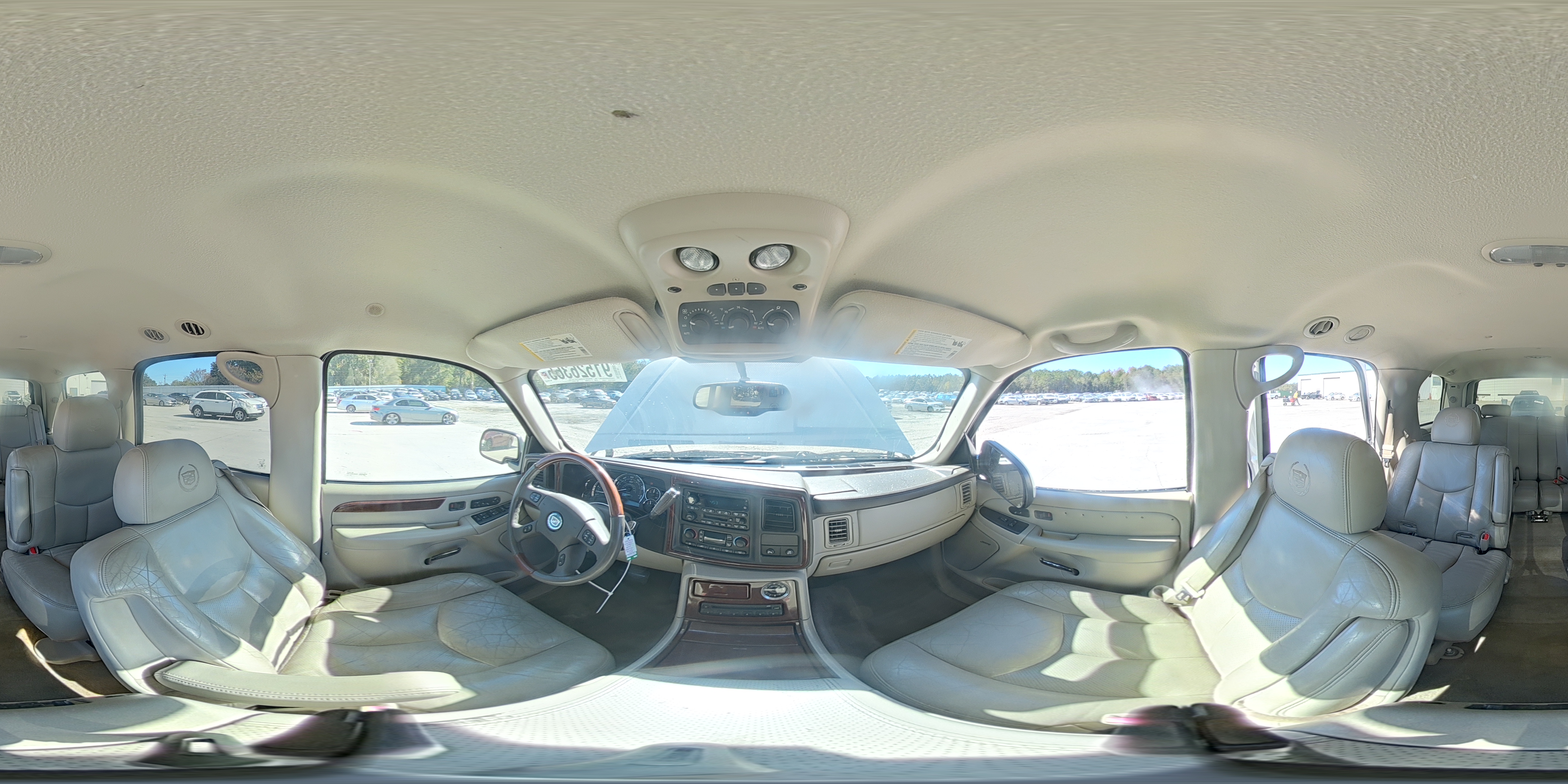 2005 Cadillac Escalade Luxury VIN: 1GYEK63N85R105179 Lot: 91526365