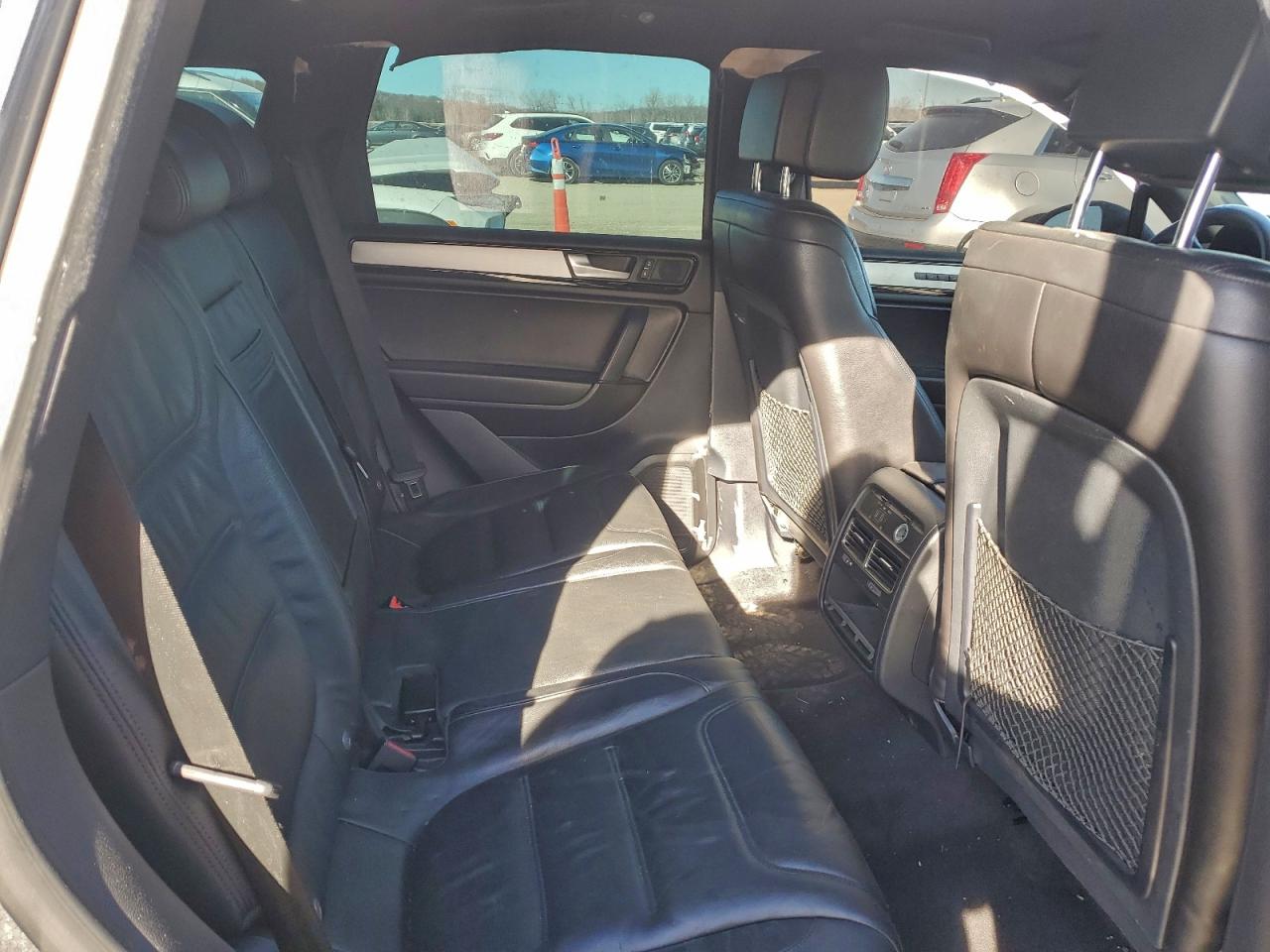 2014 Volkswagen Touareg V6 VIN: WVGDF9BP9ED004719 Lot: 94344025