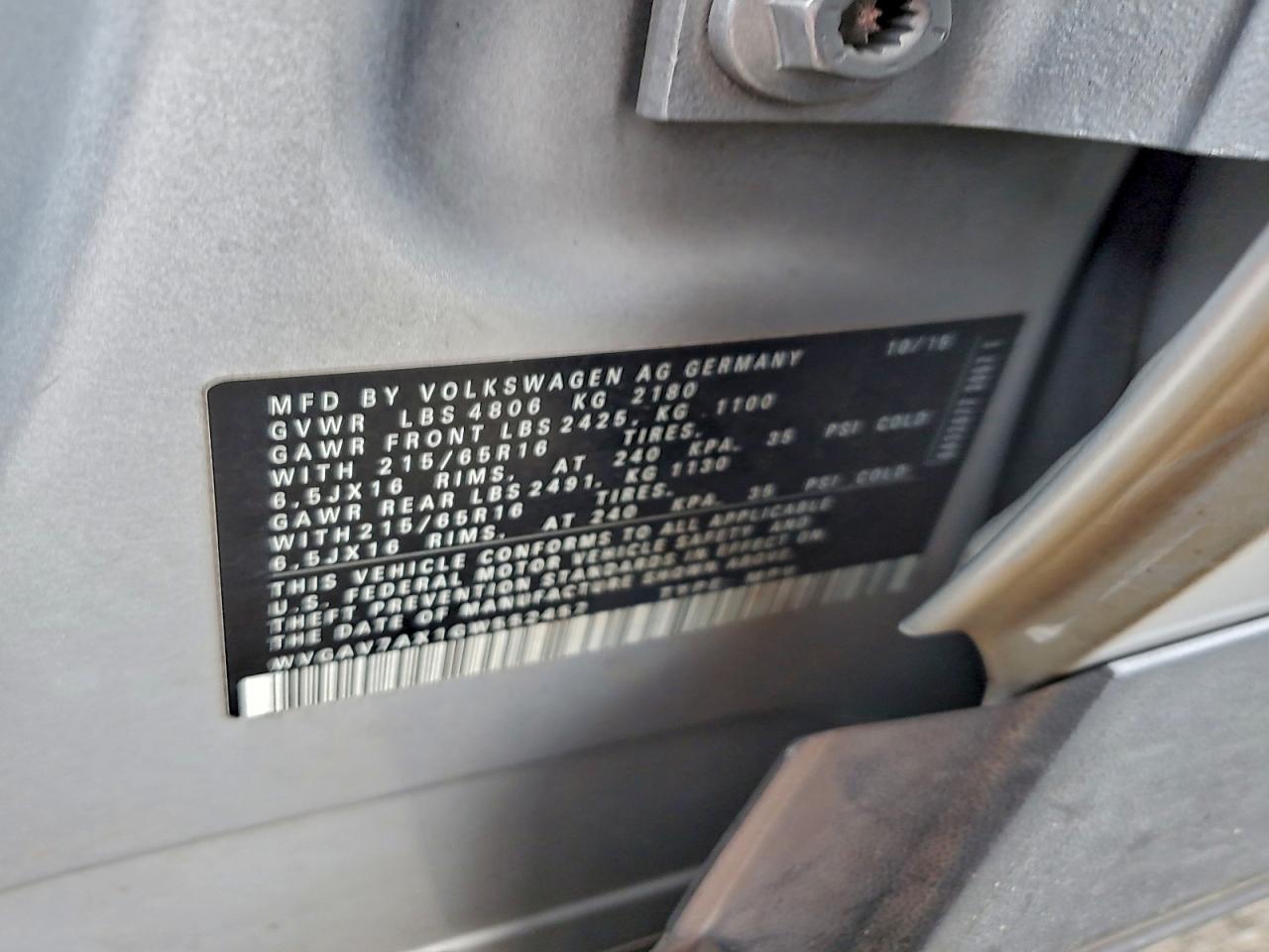 2016 Volkswagen Tiguan S VIN: WVGAV7AX1GW552457 Lot: 94400375