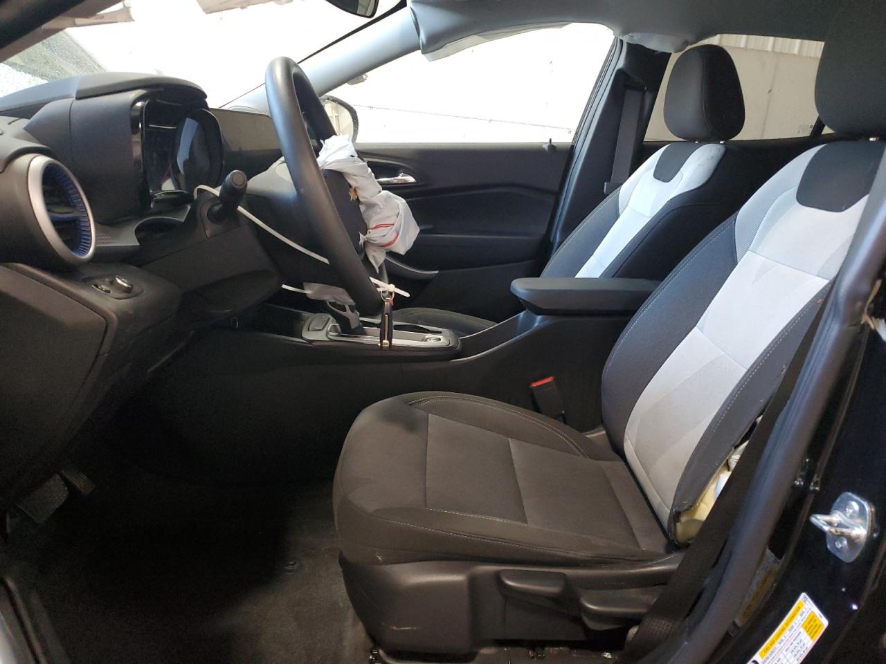 2024 Chevrolet Trax Ls VIN: KL77LFE27RC244076 Lot: 92602815