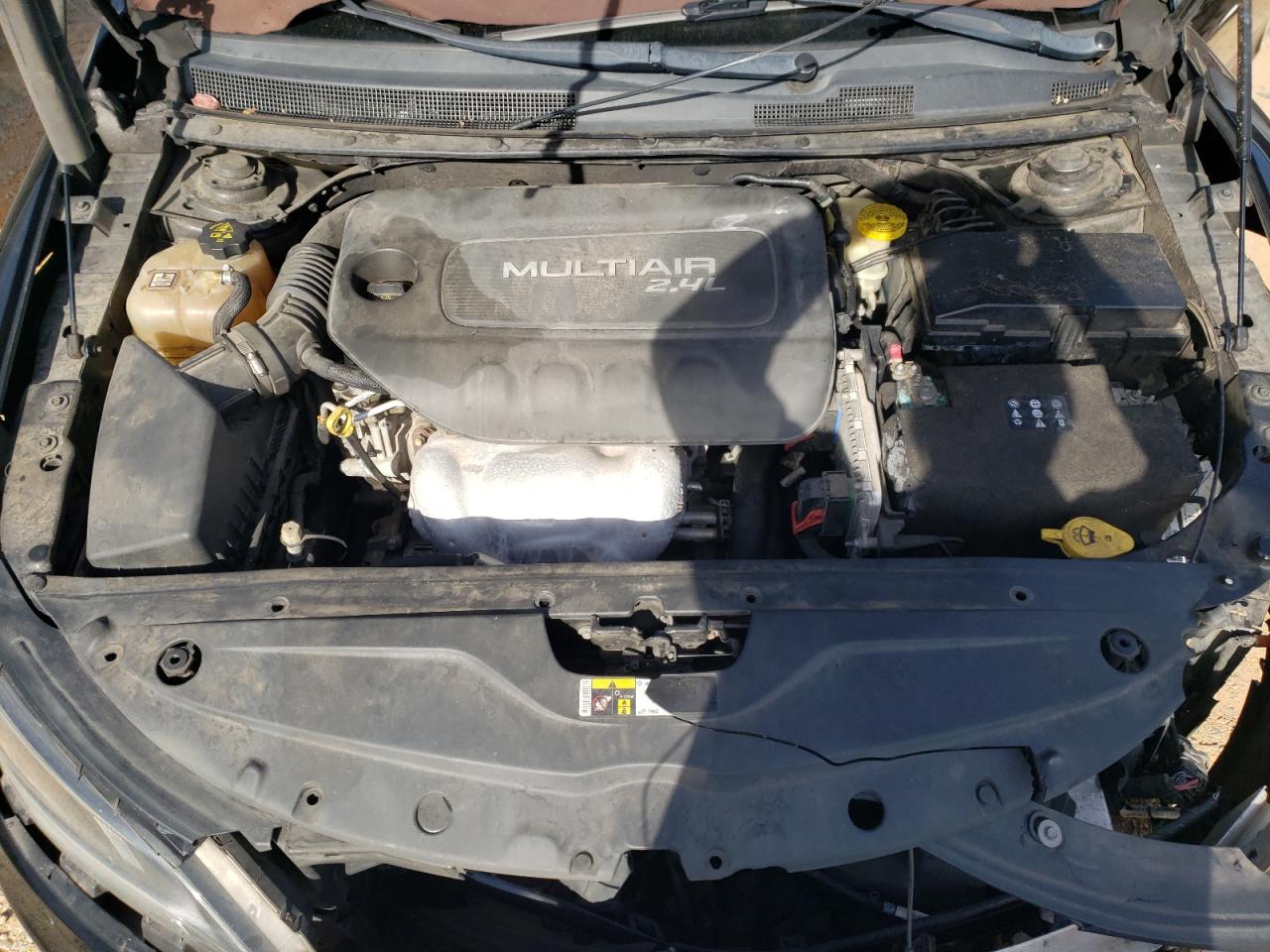 2015 Chrysler 200 S VIN: 1C3CCCBBXFN625445 Lot: 92568055